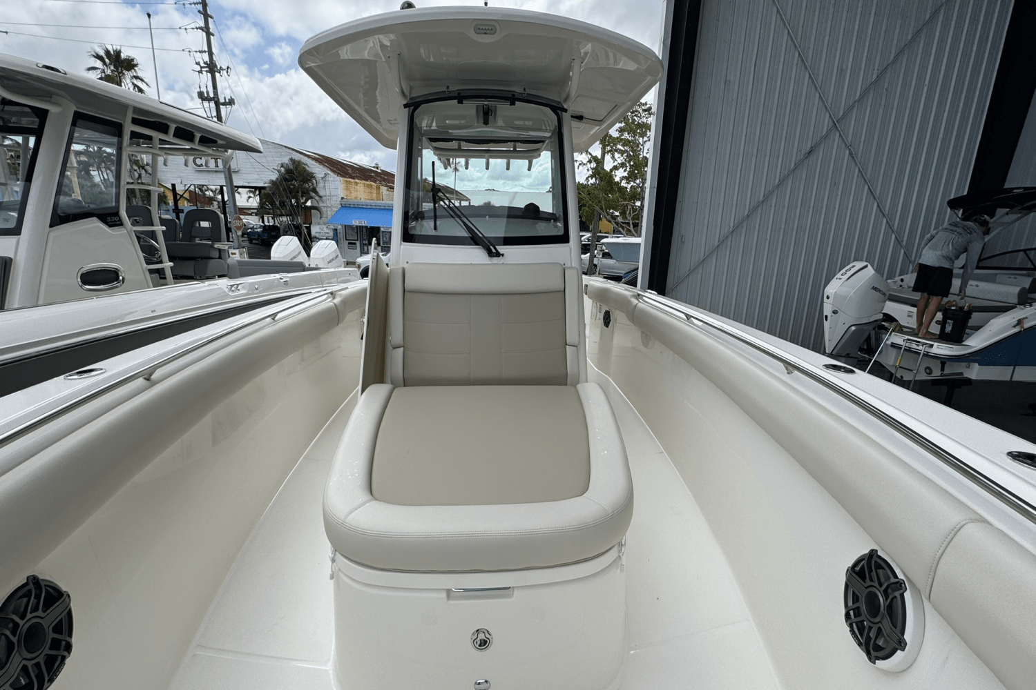 2025 Boston Whaler 330 Outrage Image Thumbnail #29