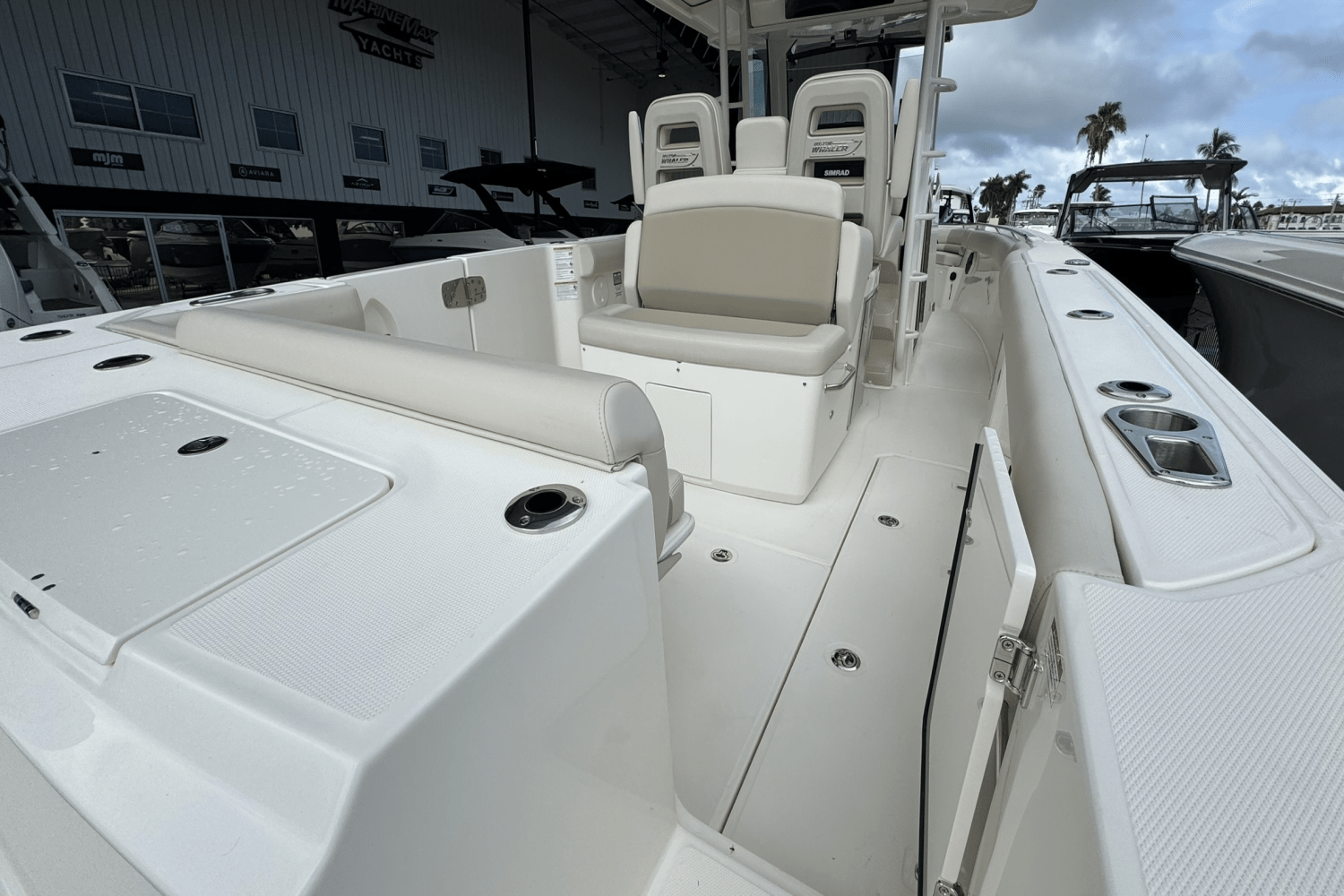 2025 Boston Whaler 330 Outrage Image Thumbnail #6