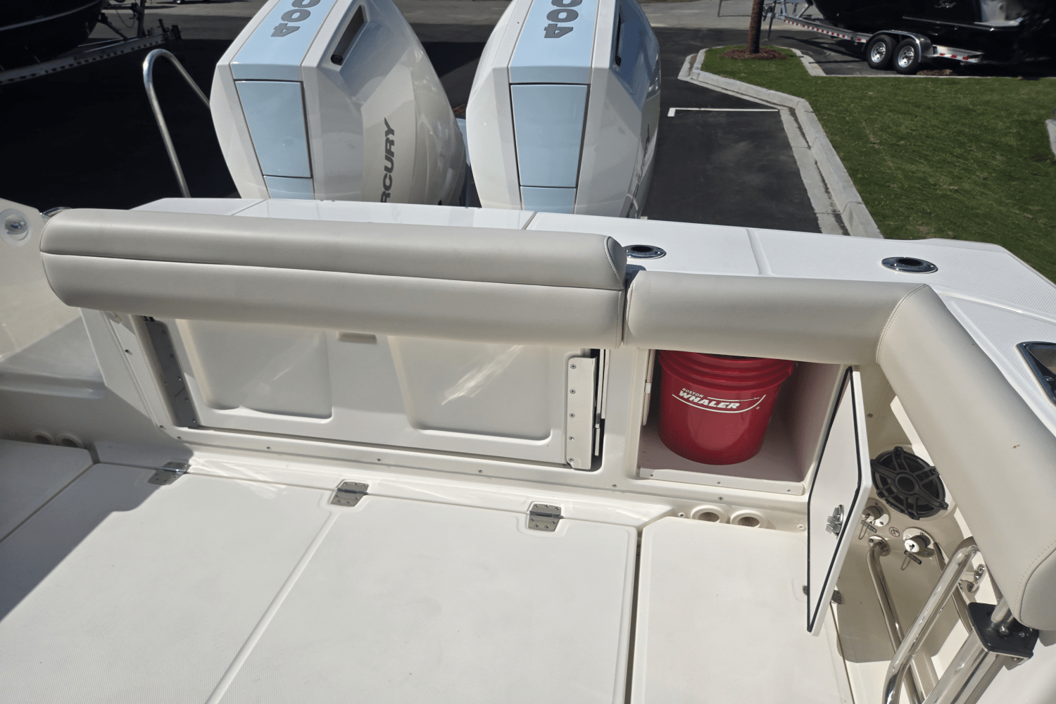 2025 Boston Whaler 330 Outrage Image Thumbnail #4