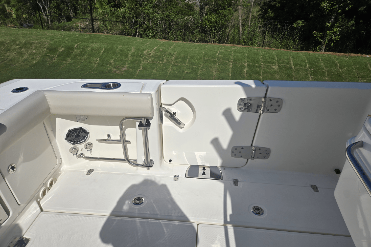 2025 Boston Whaler 330 Outrage Image Thumbnail #8