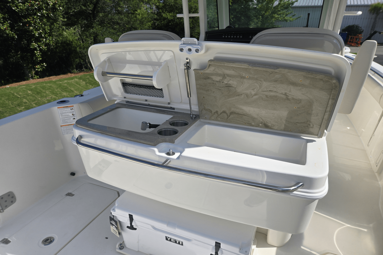2025 Boston Whaler 330 Outrage Image Thumbnail #14