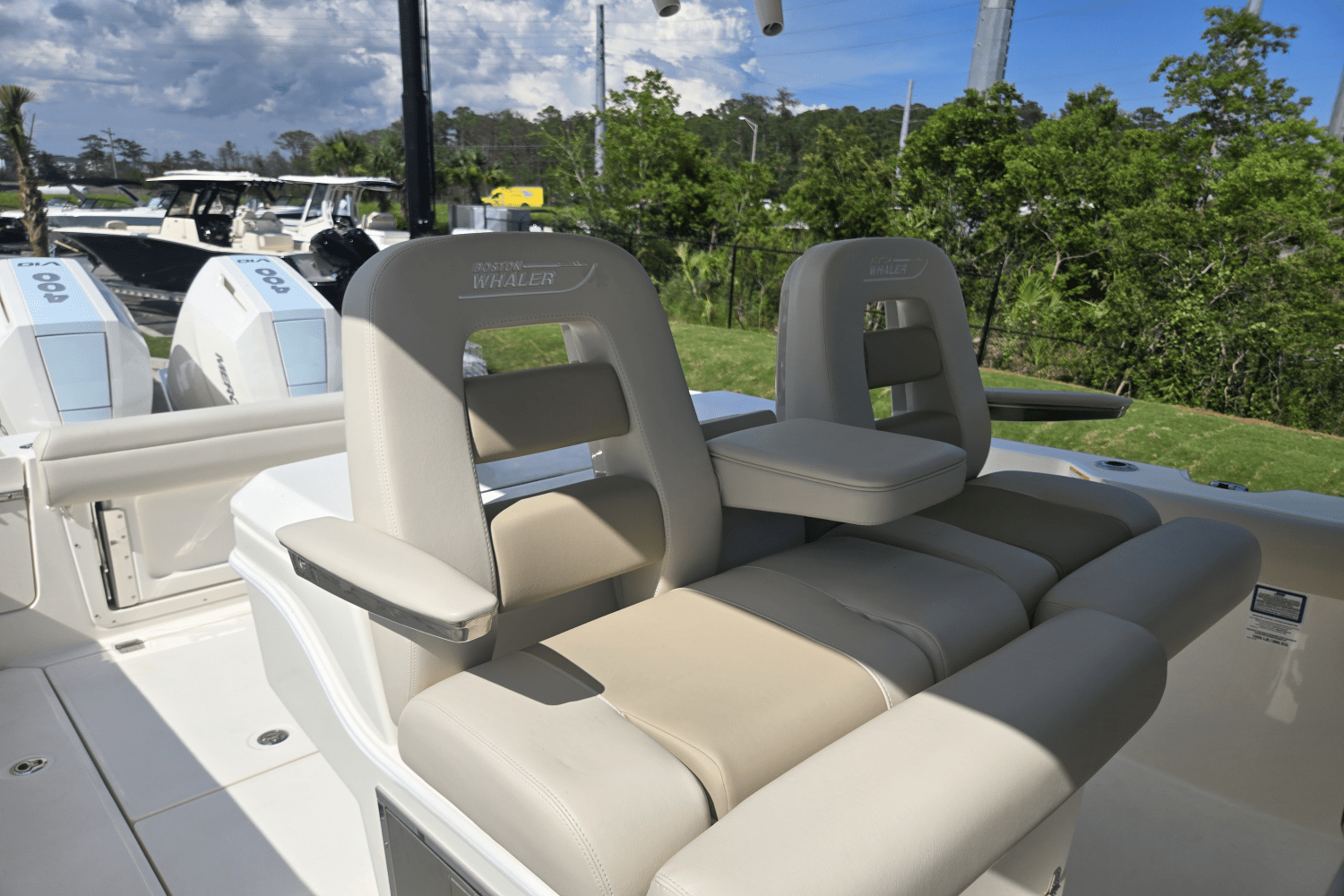 2025 Boston Whaler 330 Outrage Image Thumbnail #18
