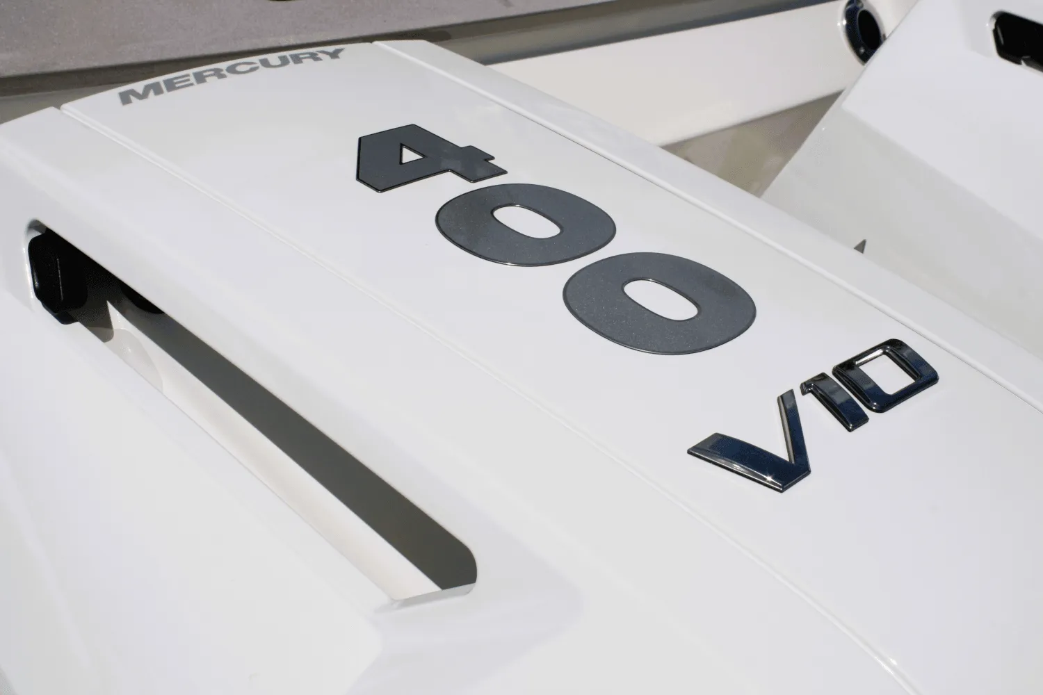 2026 Boston Whaler 330 Vantage Image Thumbnail #9