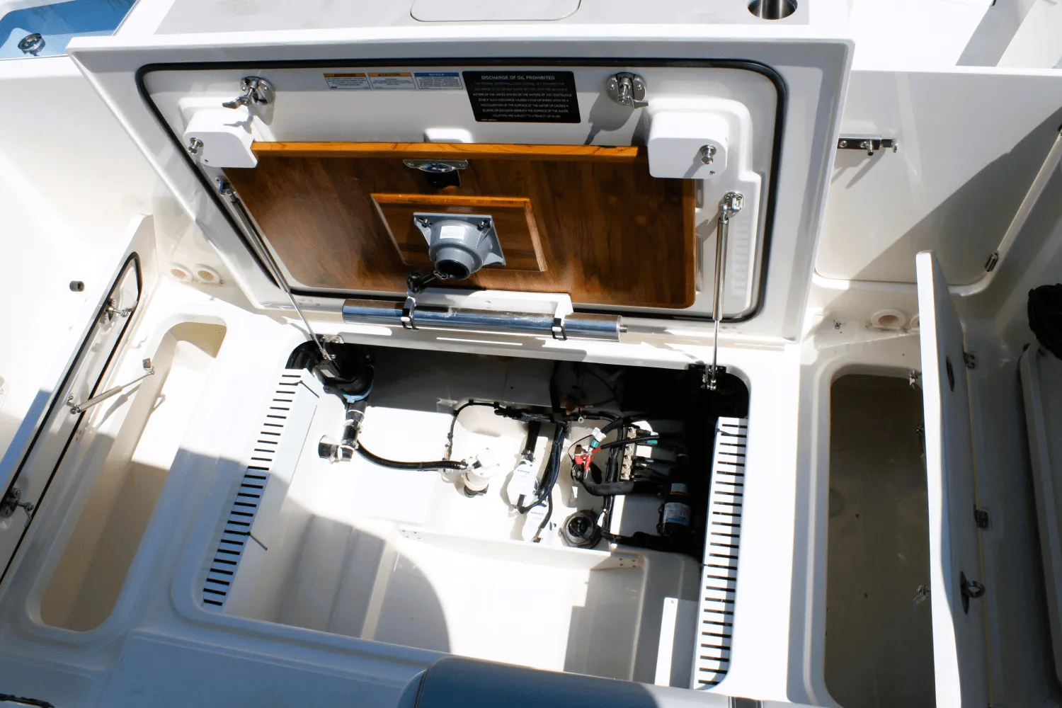 2026 Boston Whaler 330 Vantage Image Thumbnail #22