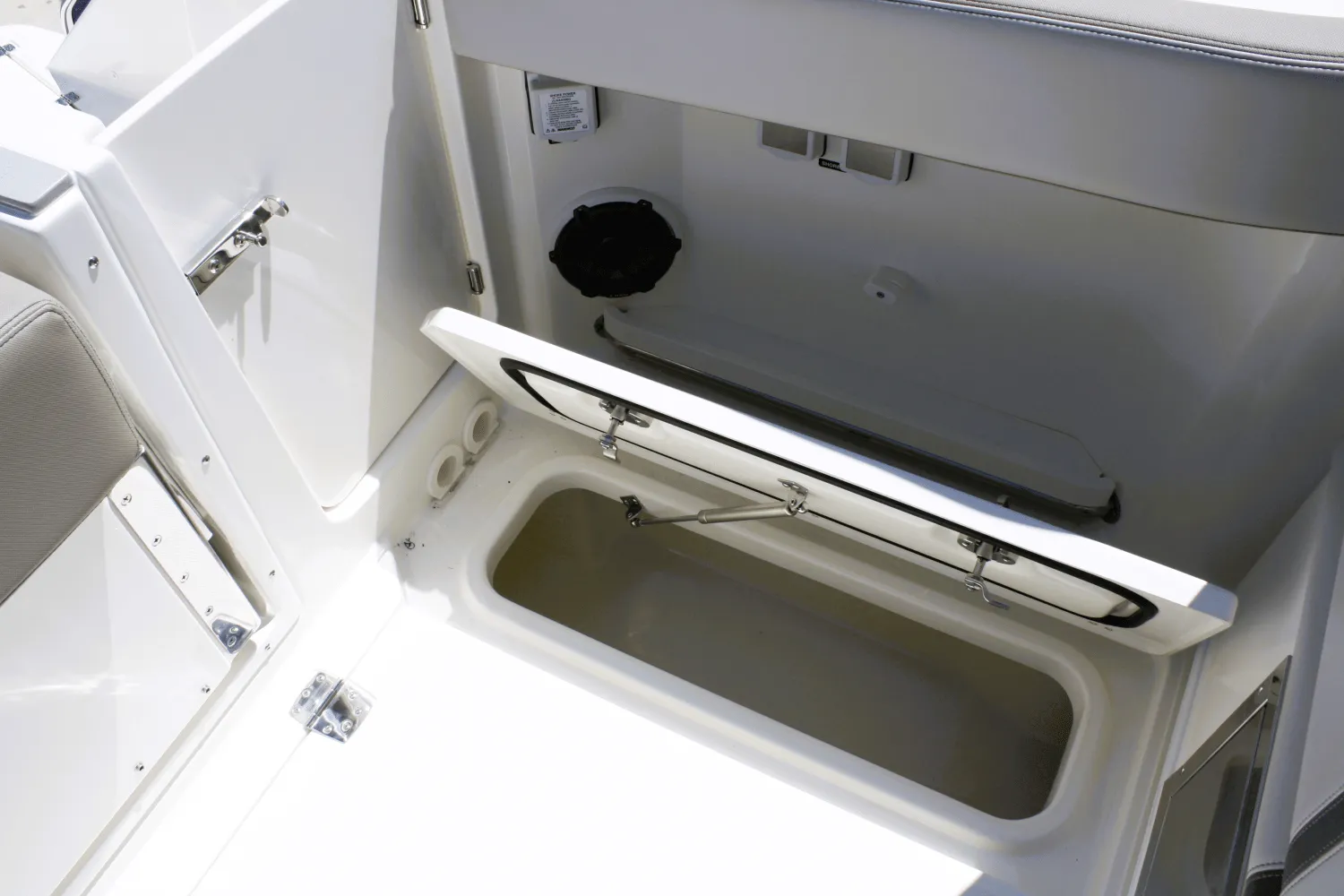 2026 Boston Whaler 330 Vantage Image Thumbnail #20
