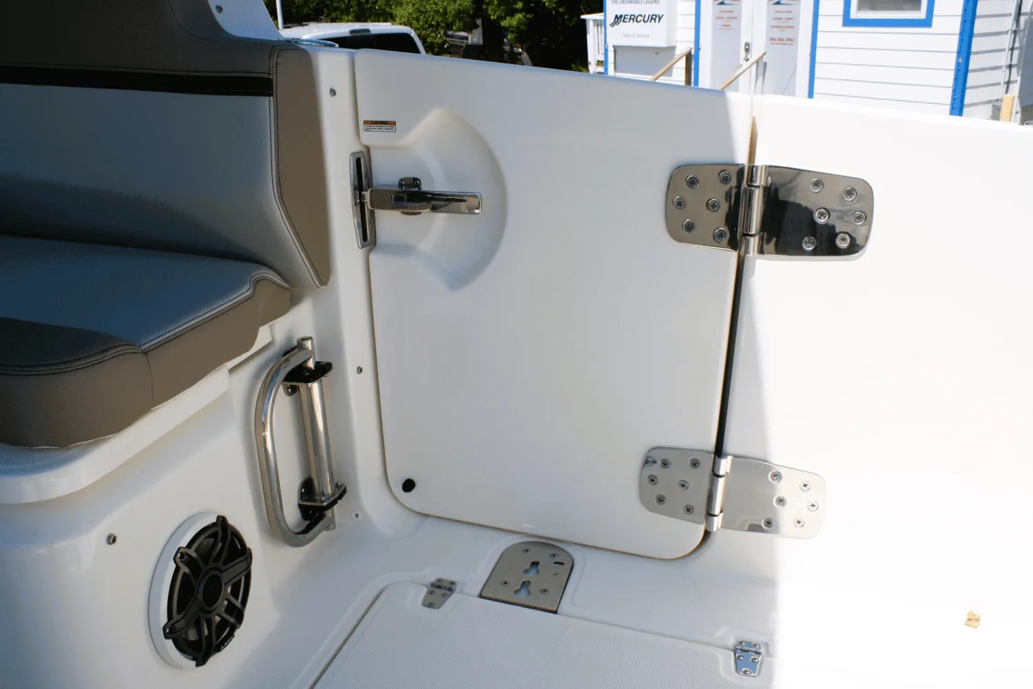 2026 Boston Whaler 330 Vantage Image Thumbnail #24