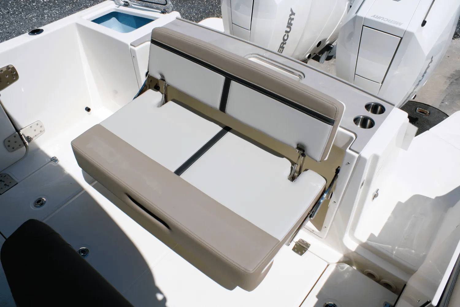 2026 Boston Whaler 330 Vantage Image Thumbnail #11