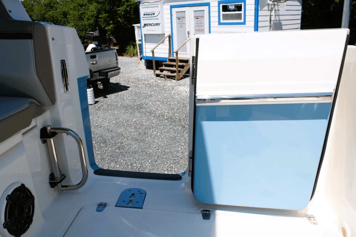 2026 Boston Whaler 330 Vantage Image Thumbnail #25