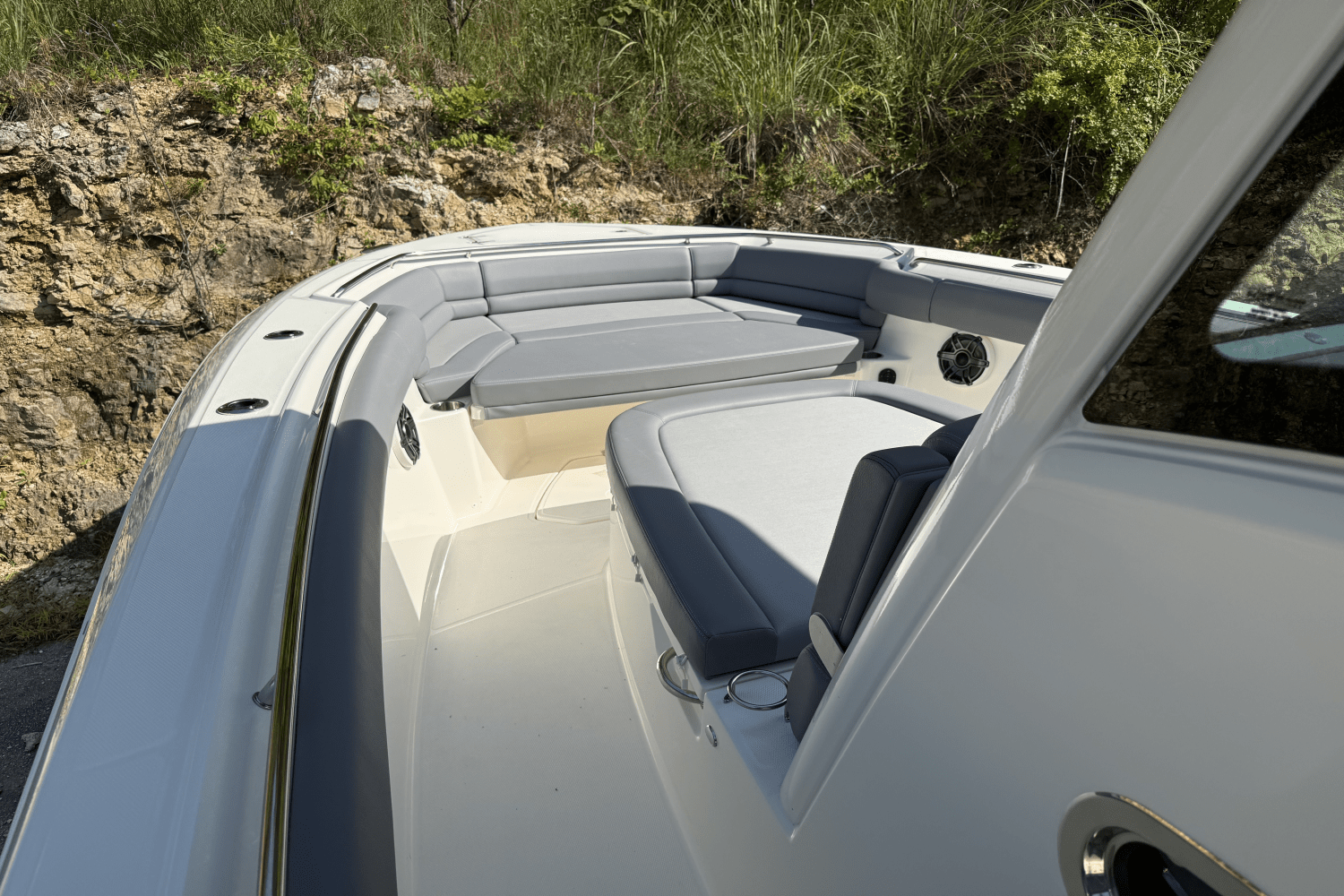 2025 Boston Whaler 330 Outrage Image Thumbnail #25