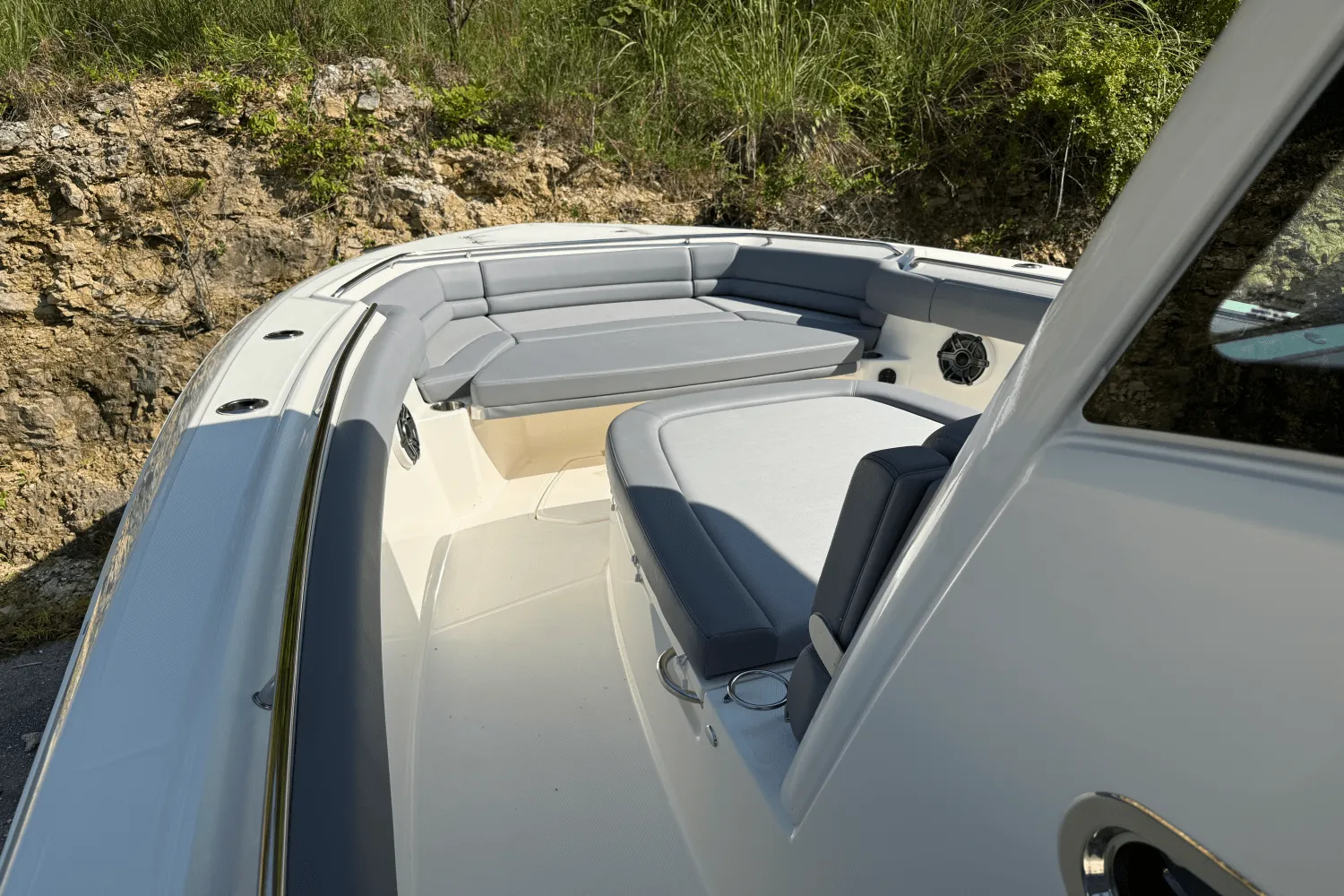 2025 Boston Whaler 330 Outrage Image Thumbnail #25