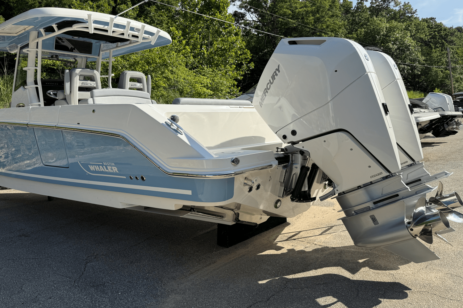 2025 Boston Whaler 330 Outrage Image Thumbnail #8