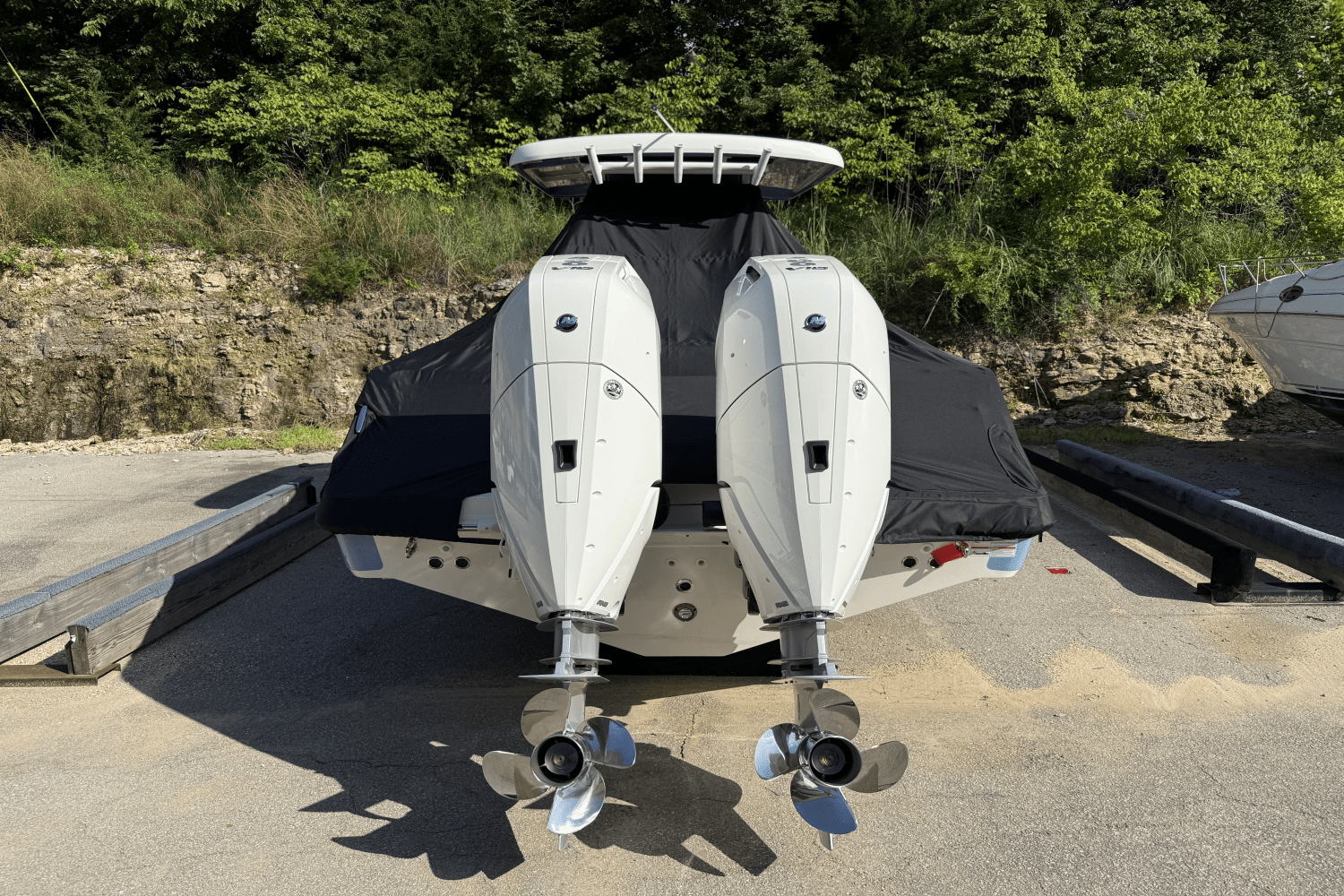 2025 Boston Whaler 330 Outrage Image Thumbnail #5