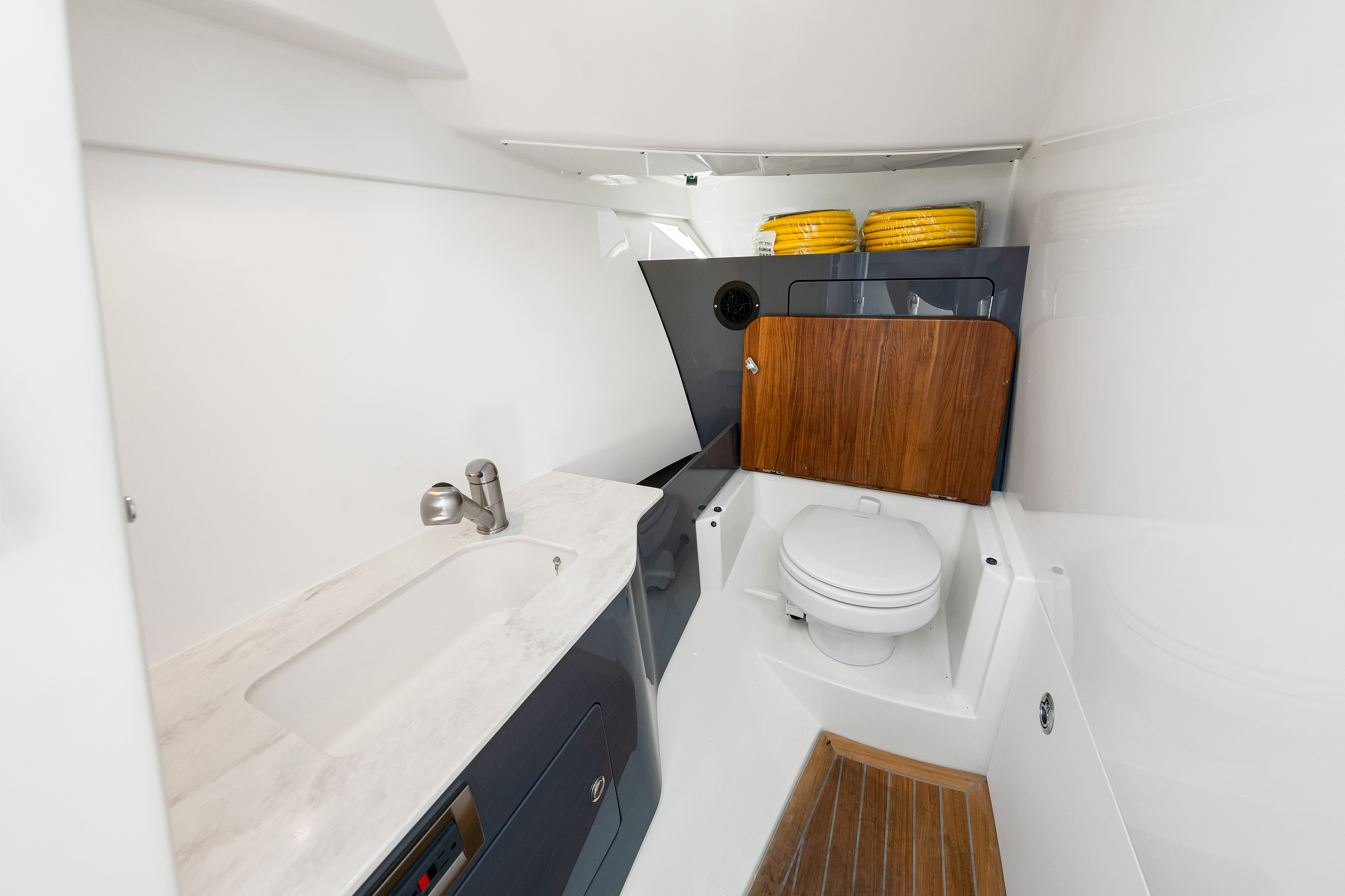 2026 Boston Whaler 330 Vantage Image Thumbnail #41