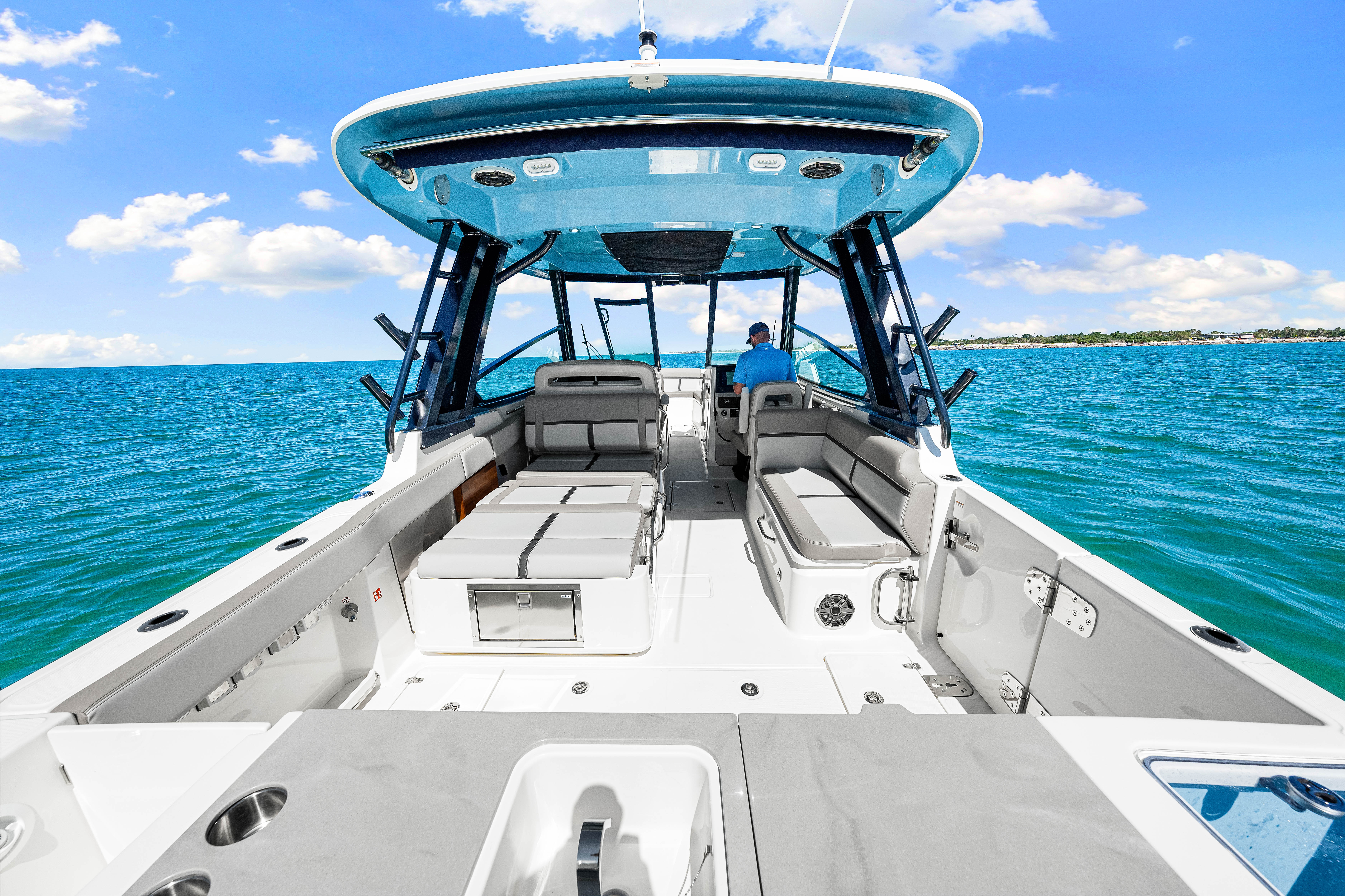 2026 Boston Whaler 330 Vantage Image Thumbnail #20