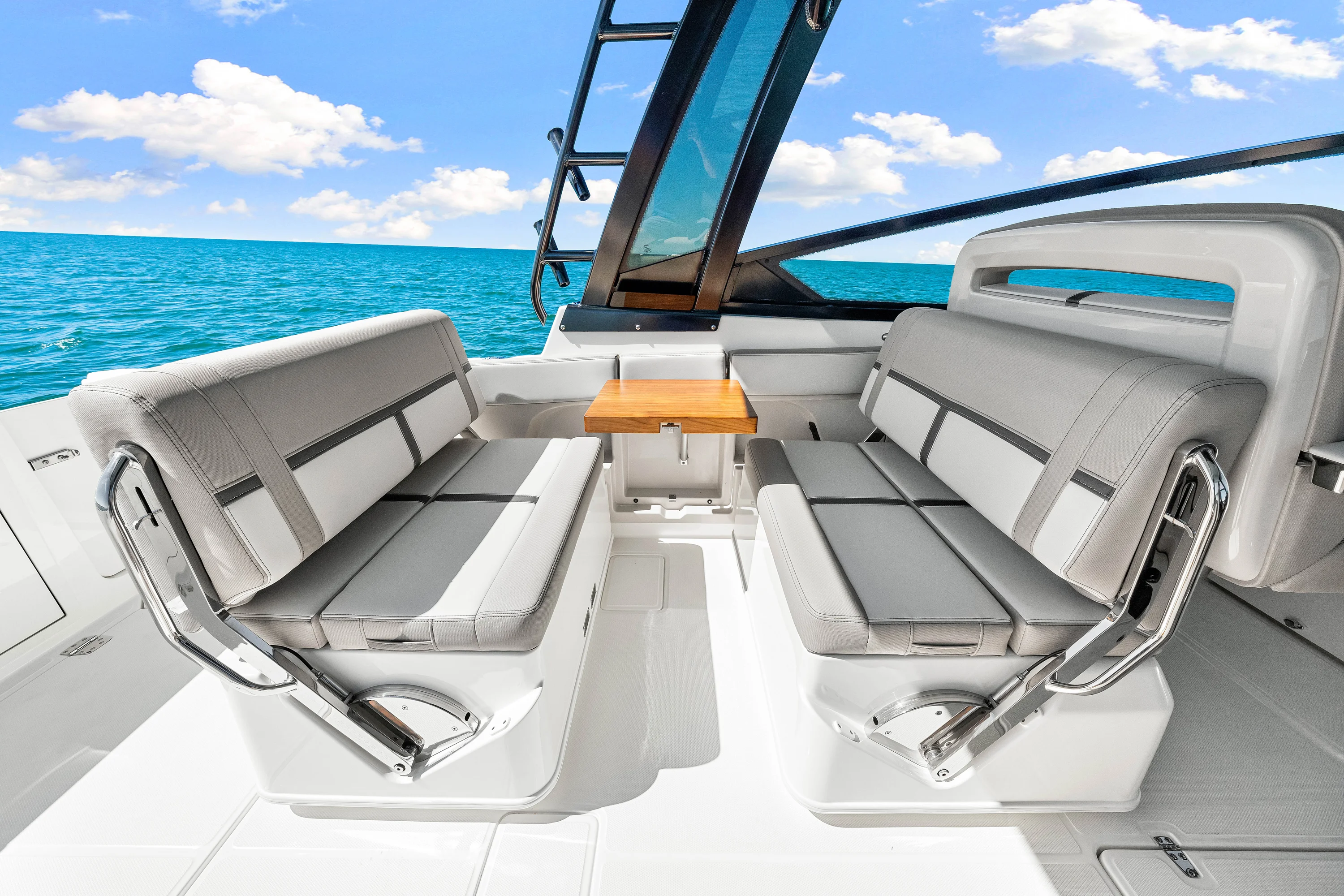 2026 Boston Whaler 330 Vantage Image Thumbnail #27