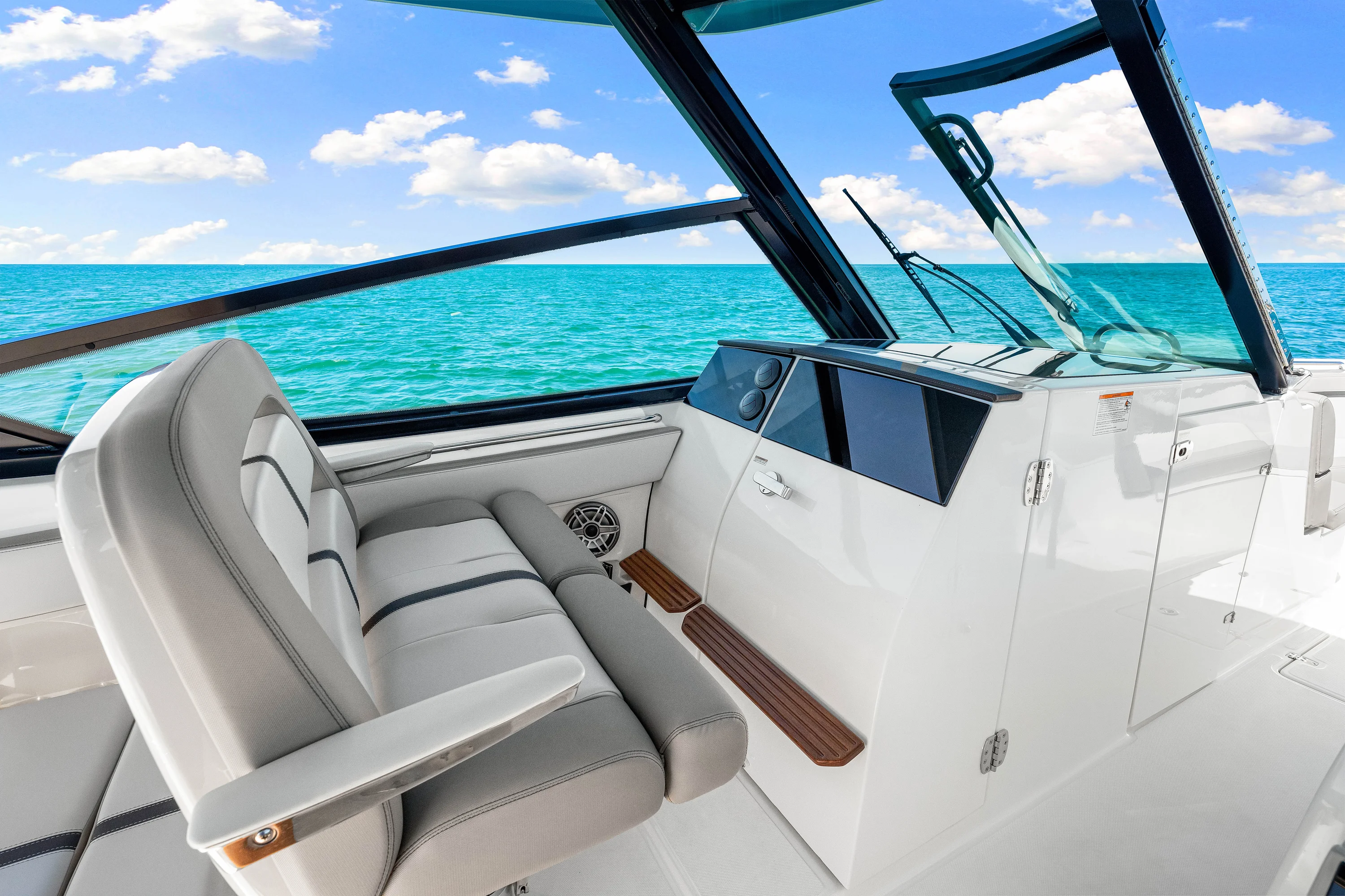 2026 Boston Whaler 330 Vantage Image Thumbnail #35