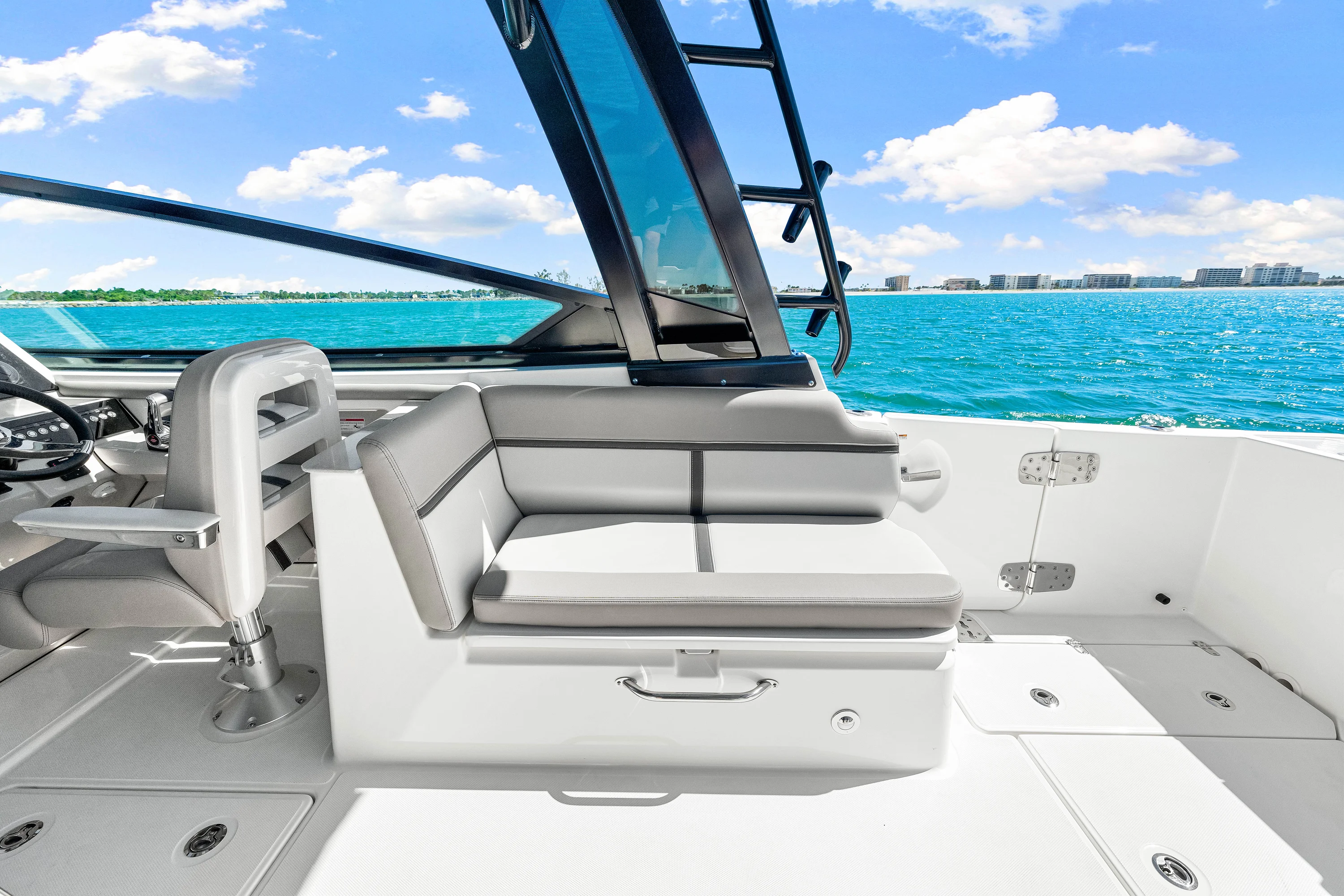2026 Boston Whaler 330 Vantage Image Thumbnail #29