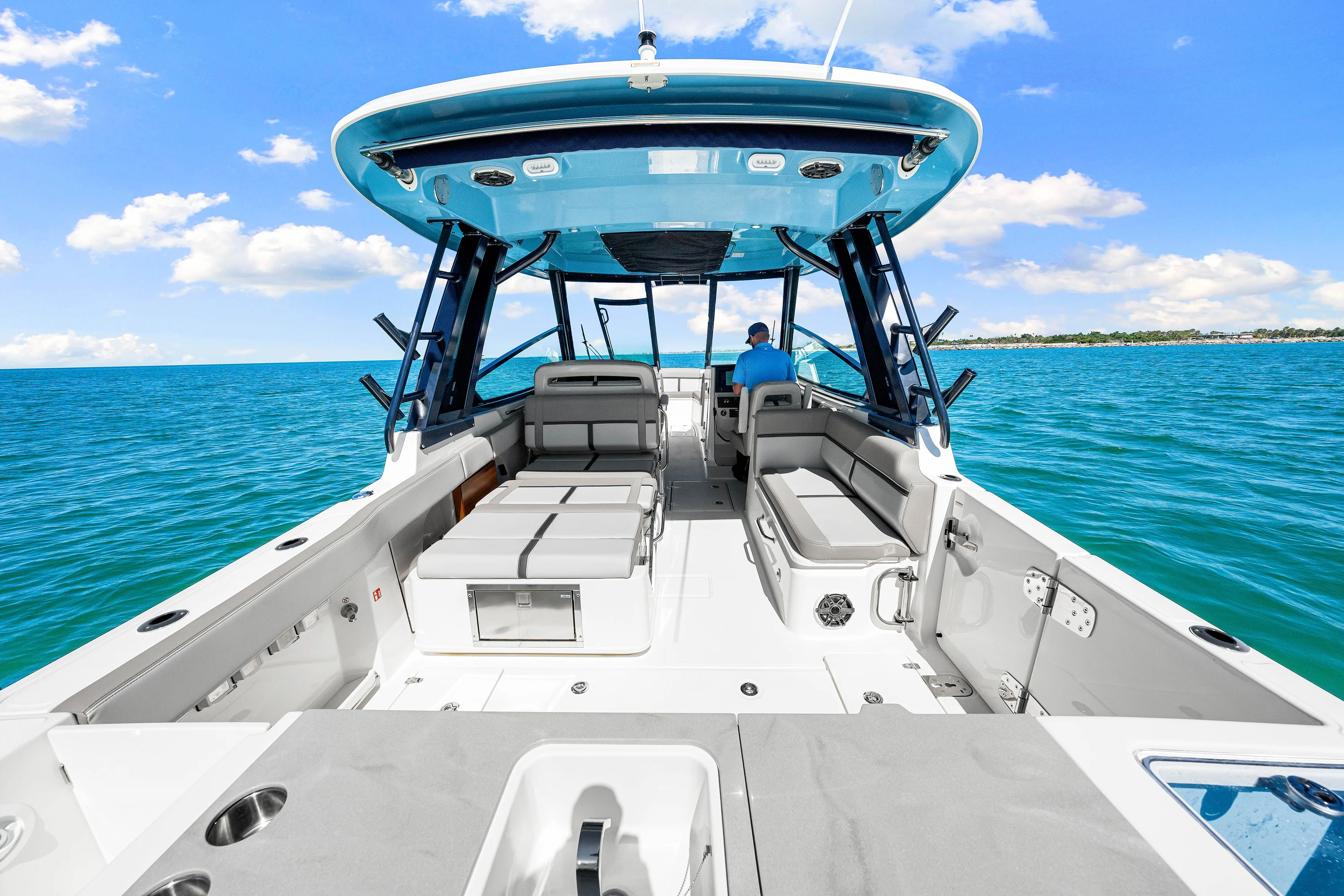 2026 Boston Whaler 330 Vantage Image Thumbnail #20