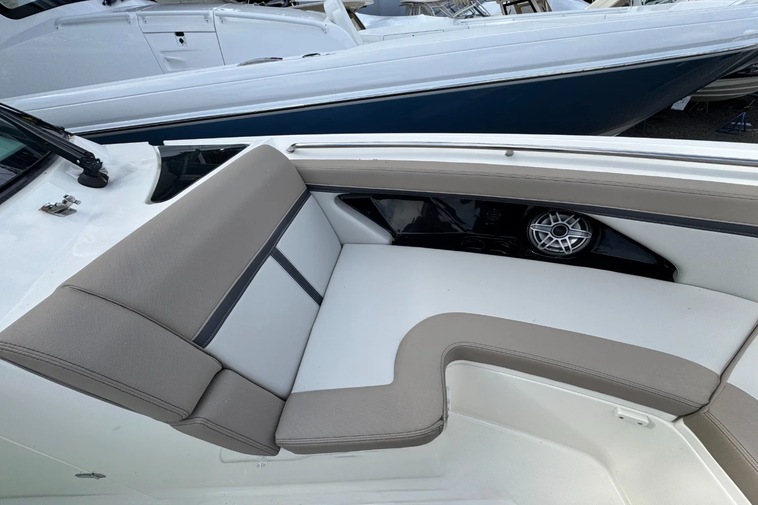 2026 Boston Whaler 330 Vantage Image Thumbnail #22