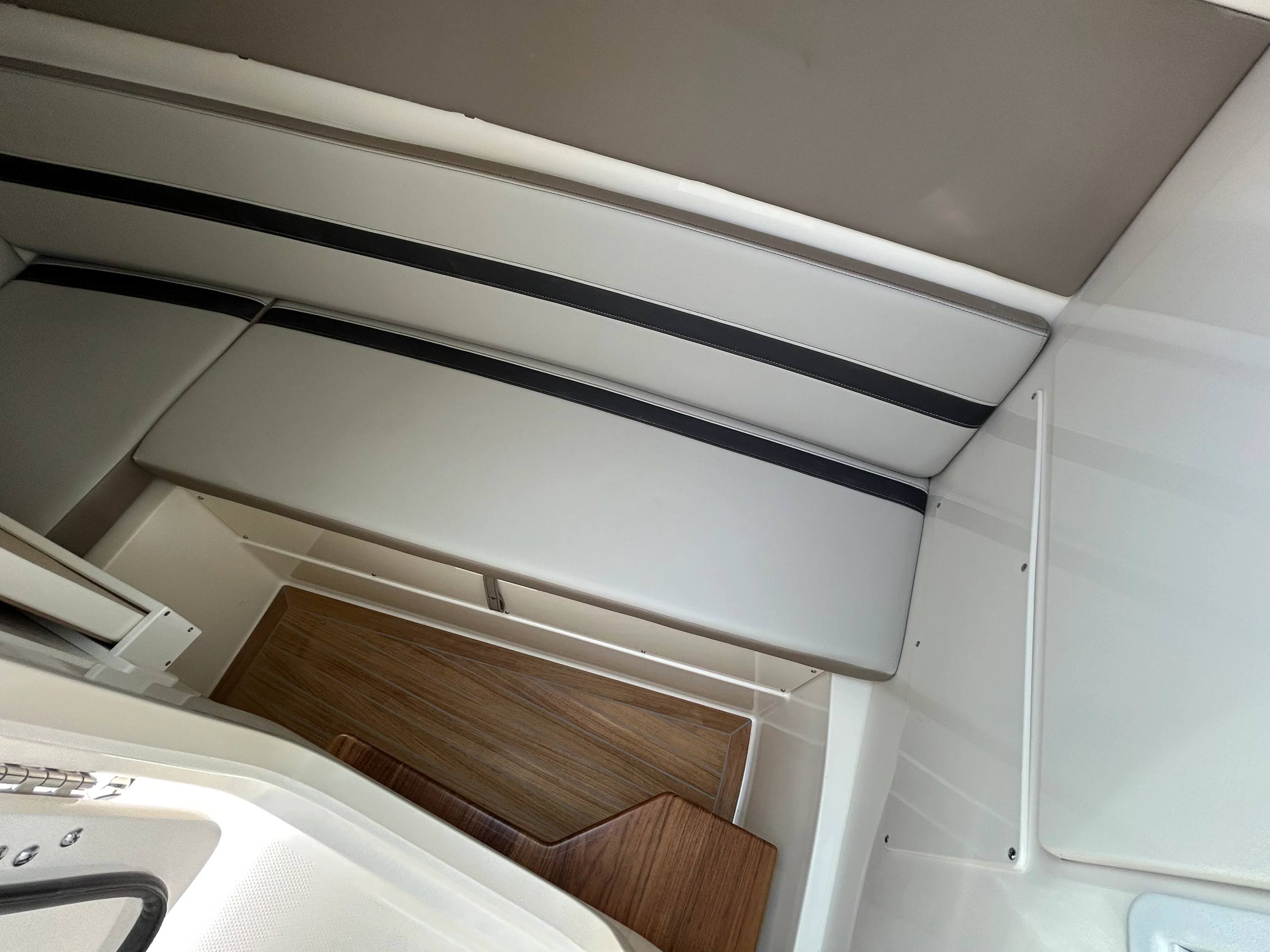 2026 Boston Whaler 330 Vantage Image Thumbnail #26