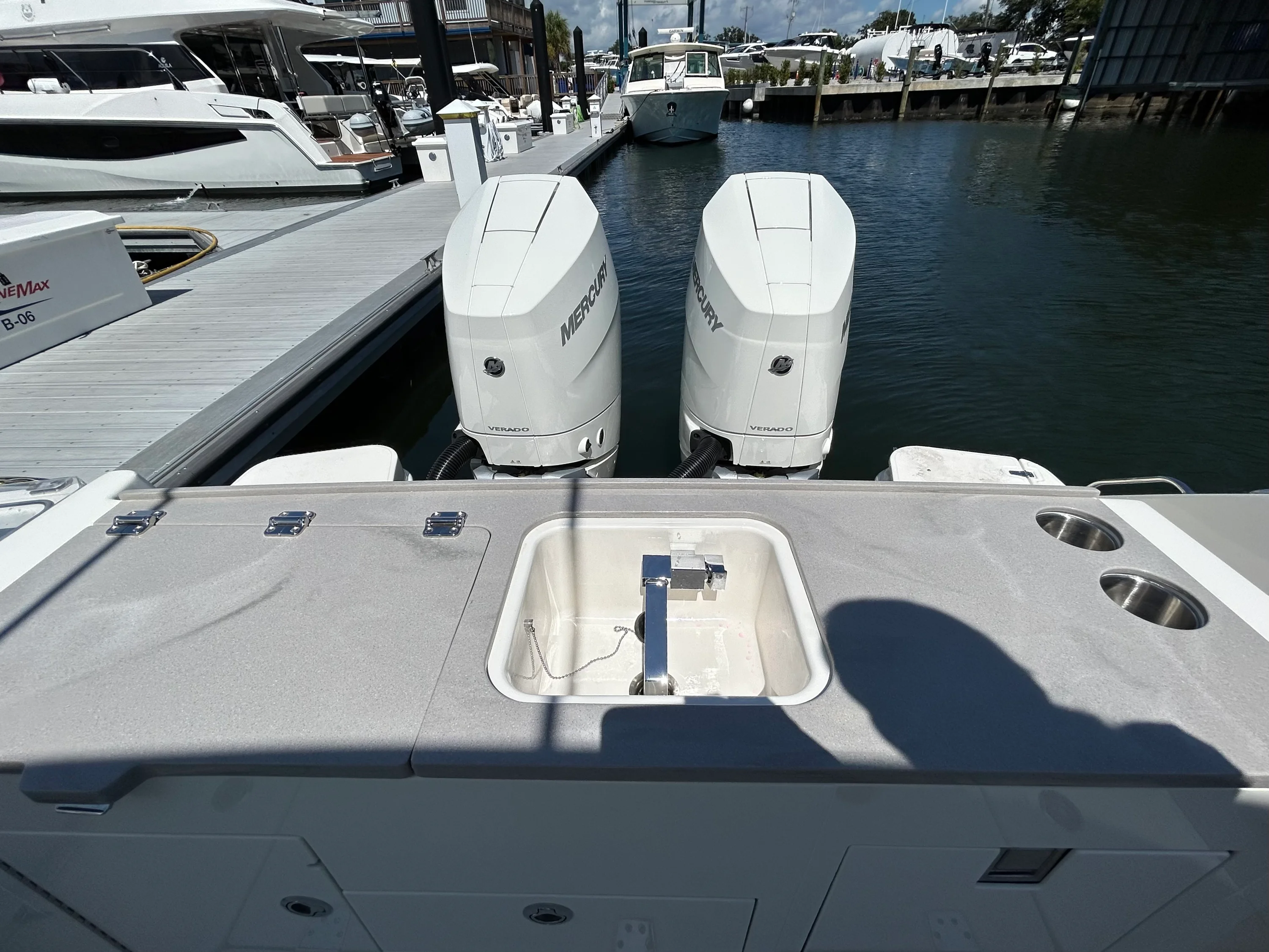 2026 Boston Whaler 330 Vantage Image Thumbnail #13