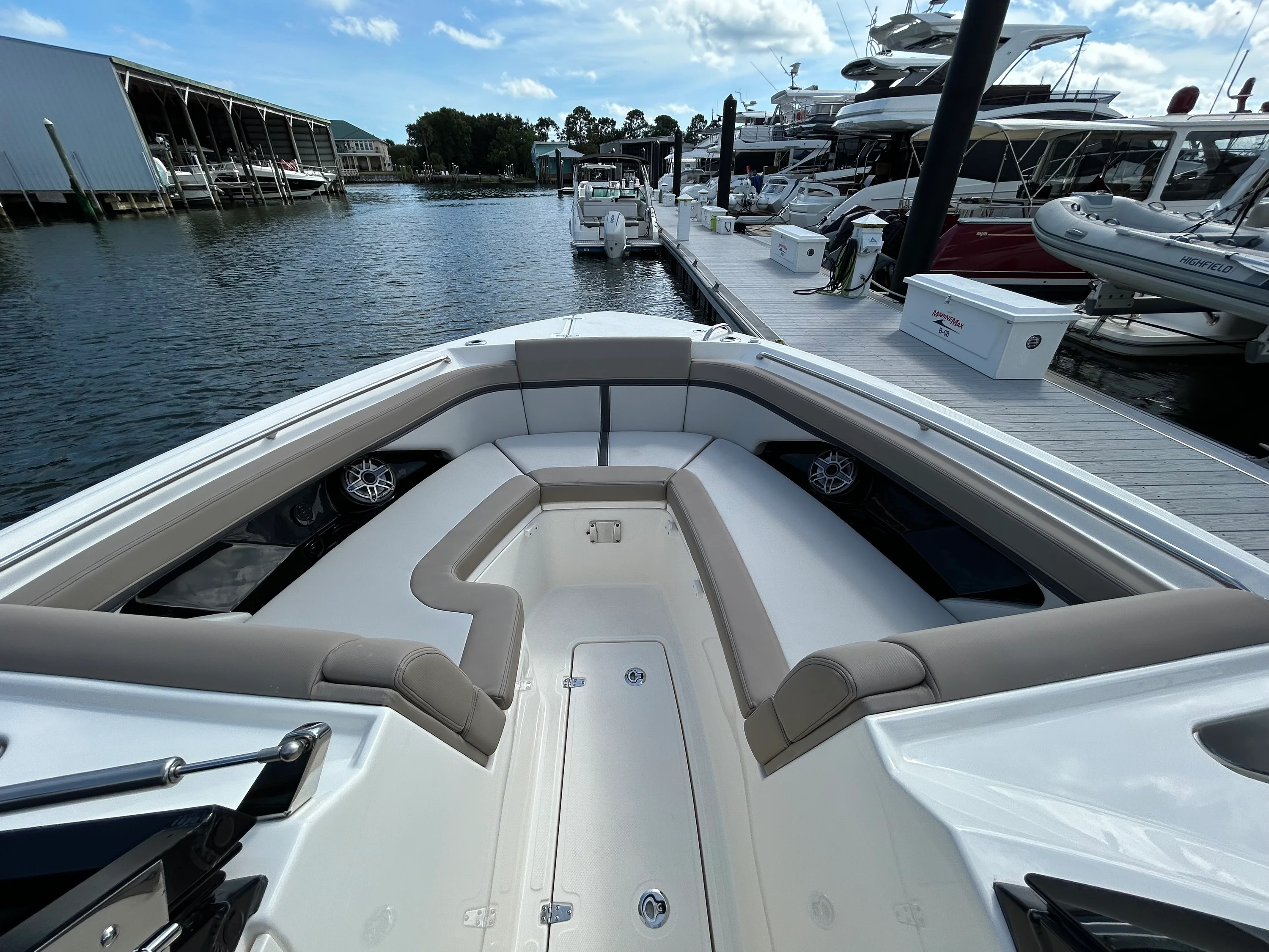 2026 Boston Whaler 330 Vantage Image Thumbnail #29