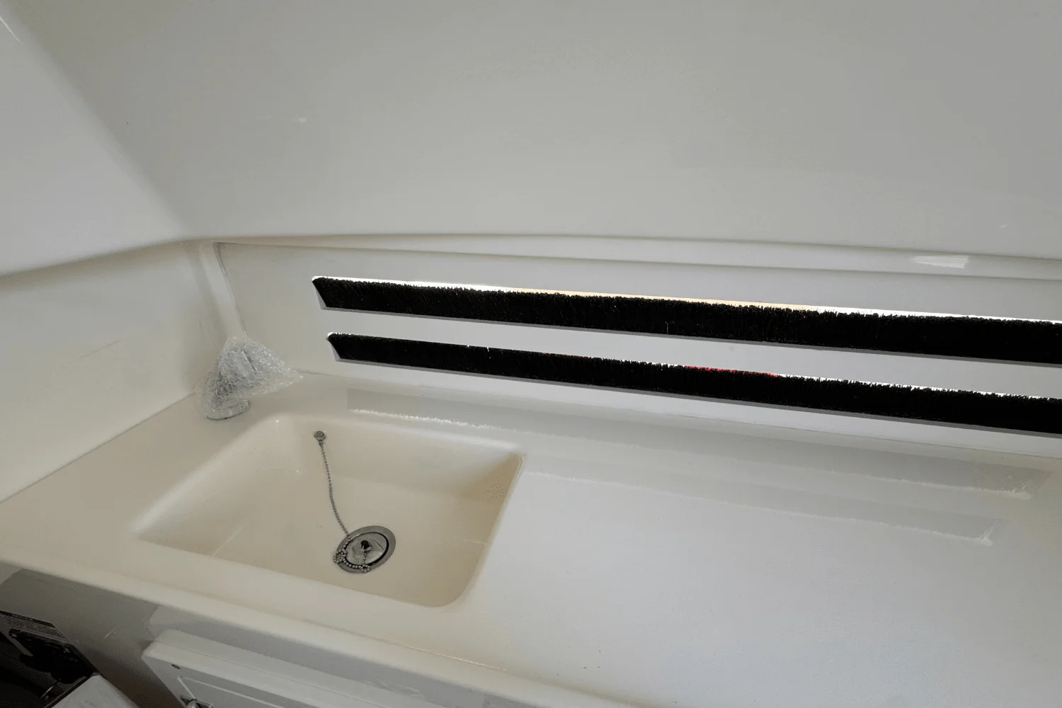 2026 Boston Whaler 330 Outrage Image Thumbnail #25