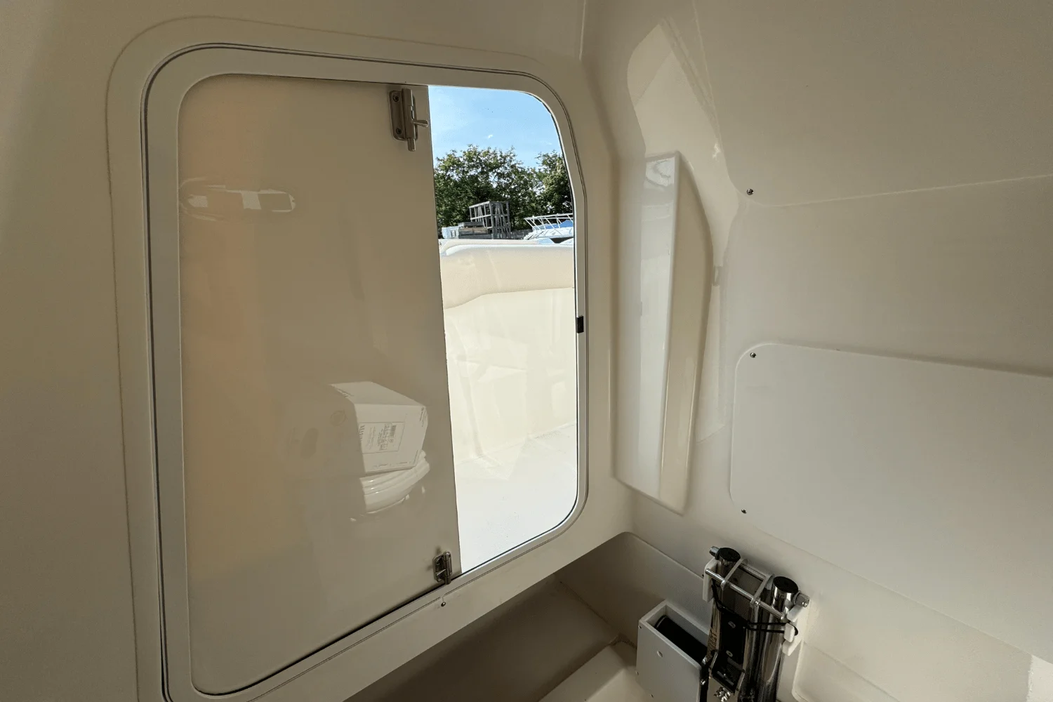 2026 Boston Whaler 330 Outrage Image Thumbnail #26