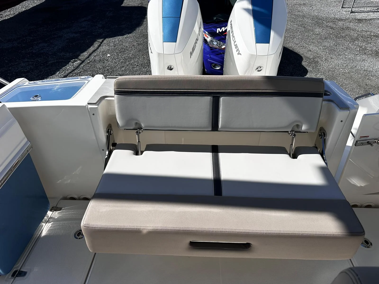 2026 Boston Whaler 330 Vantage Image Thumbnail #32