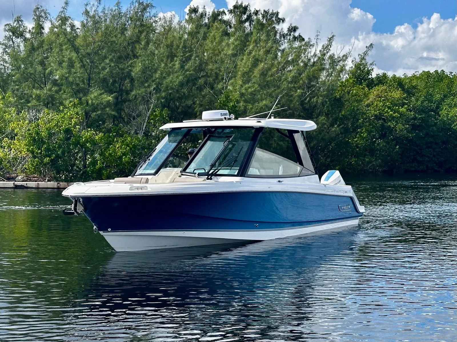 2026 Boston Whaler 330 Vantage Image Thumbnail #1