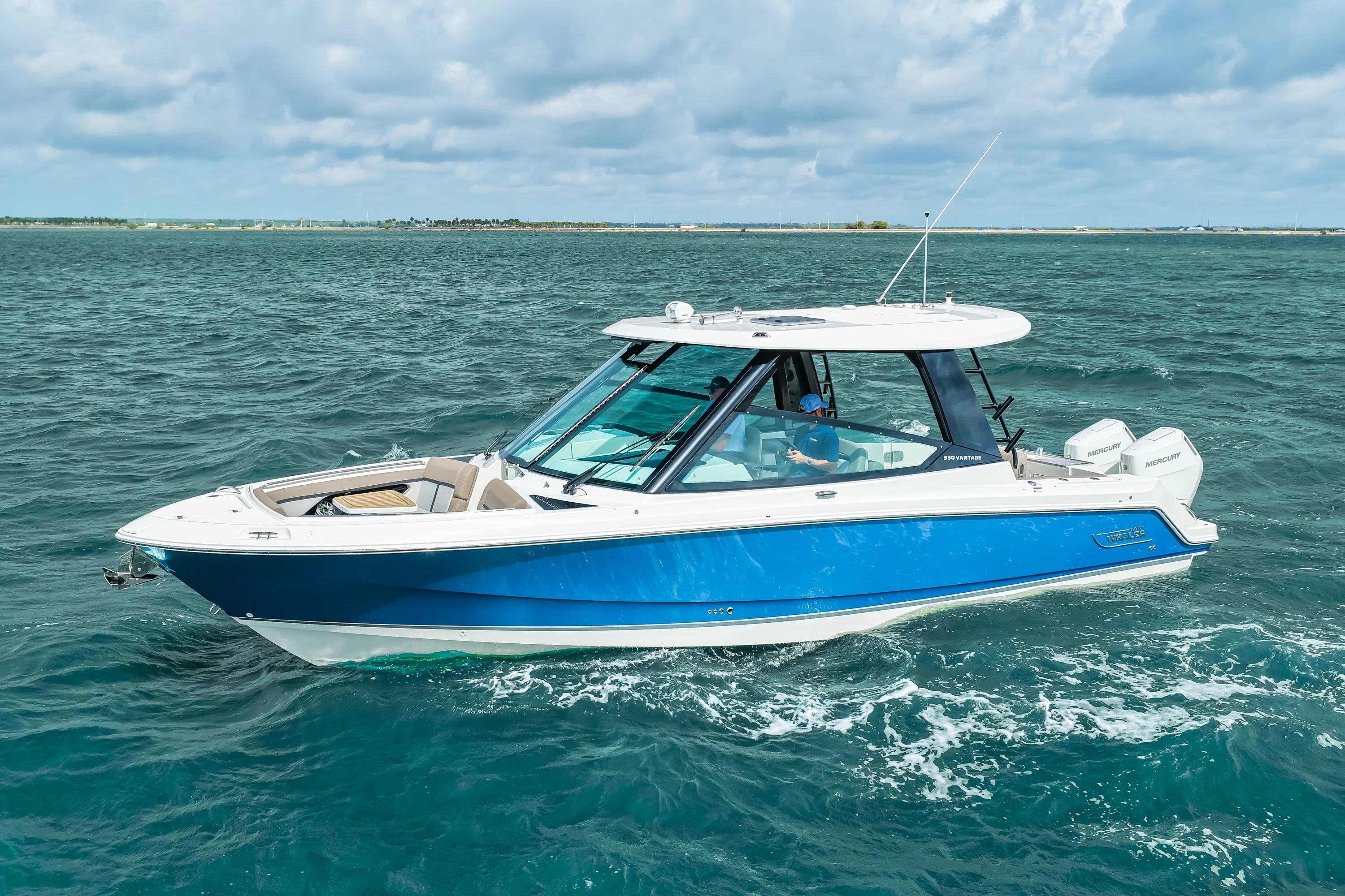 2026 Boston Whaler 330 Vantage Image Thumbnail #5