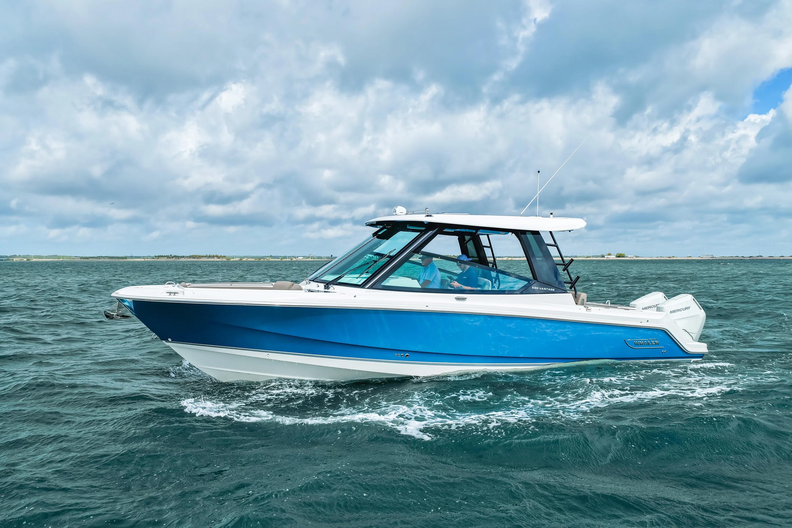 2026 Boston Whaler 330 Vantage Image Thumbnail #3