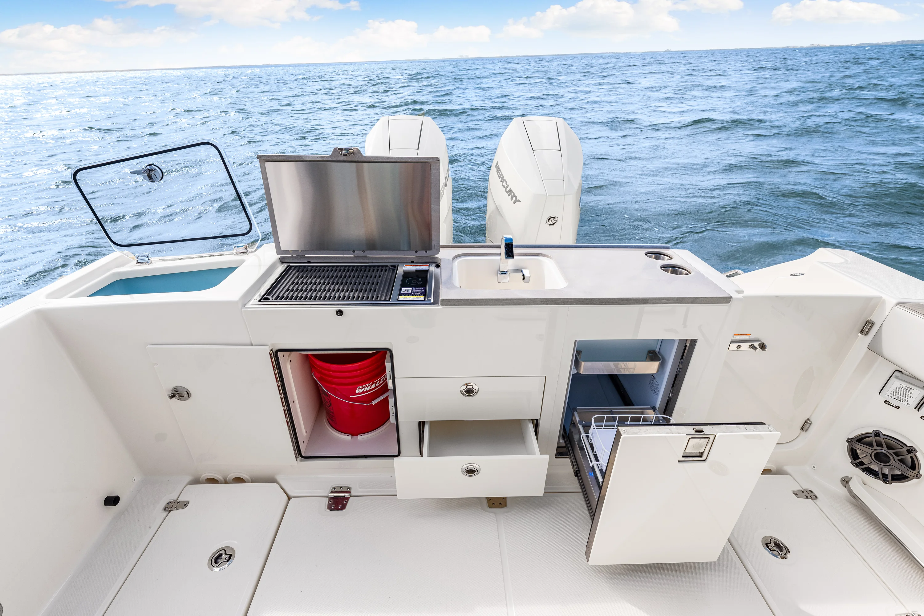 2026 Boston Whaler 330 Vantage Image Thumbnail #36