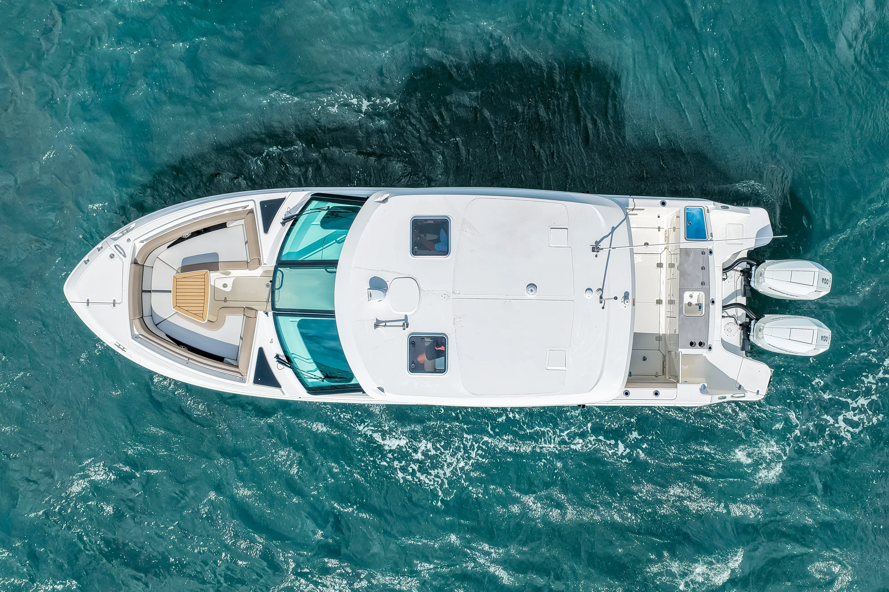 2026 Boston Whaler 330 Vantage Image Thumbnail #15