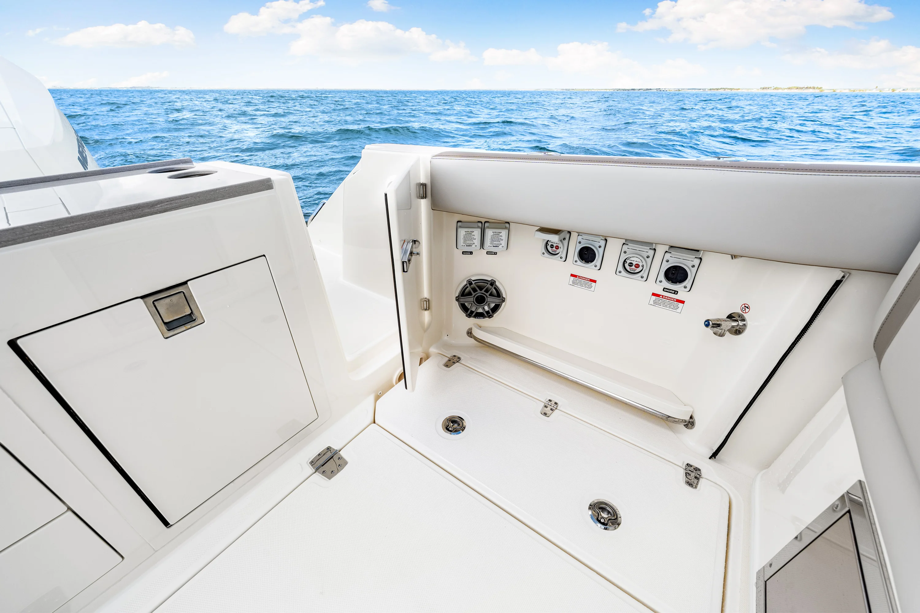 2026 Boston Whaler 330 Vantage Image Thumbnail #39