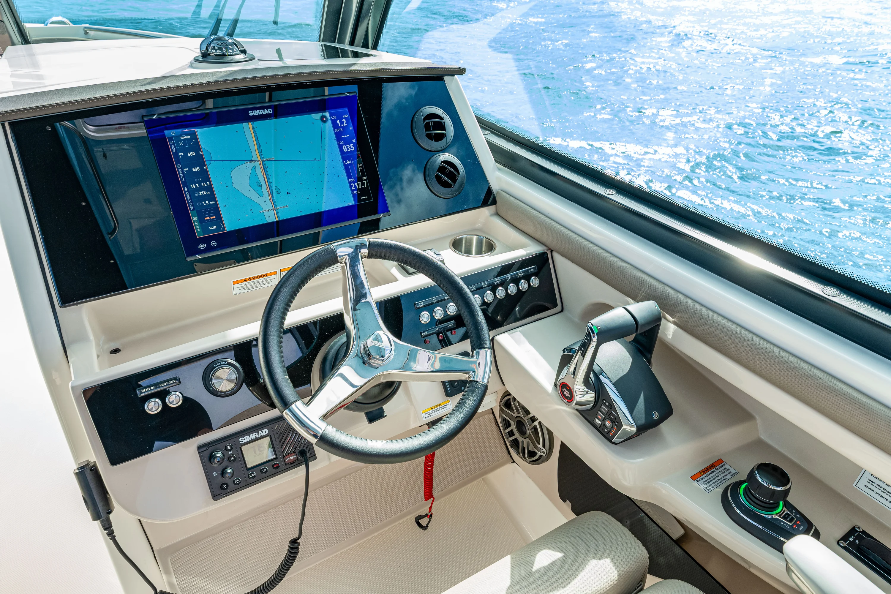 2026 Boston Whaler 330 Vantage Image Thumbnail #48