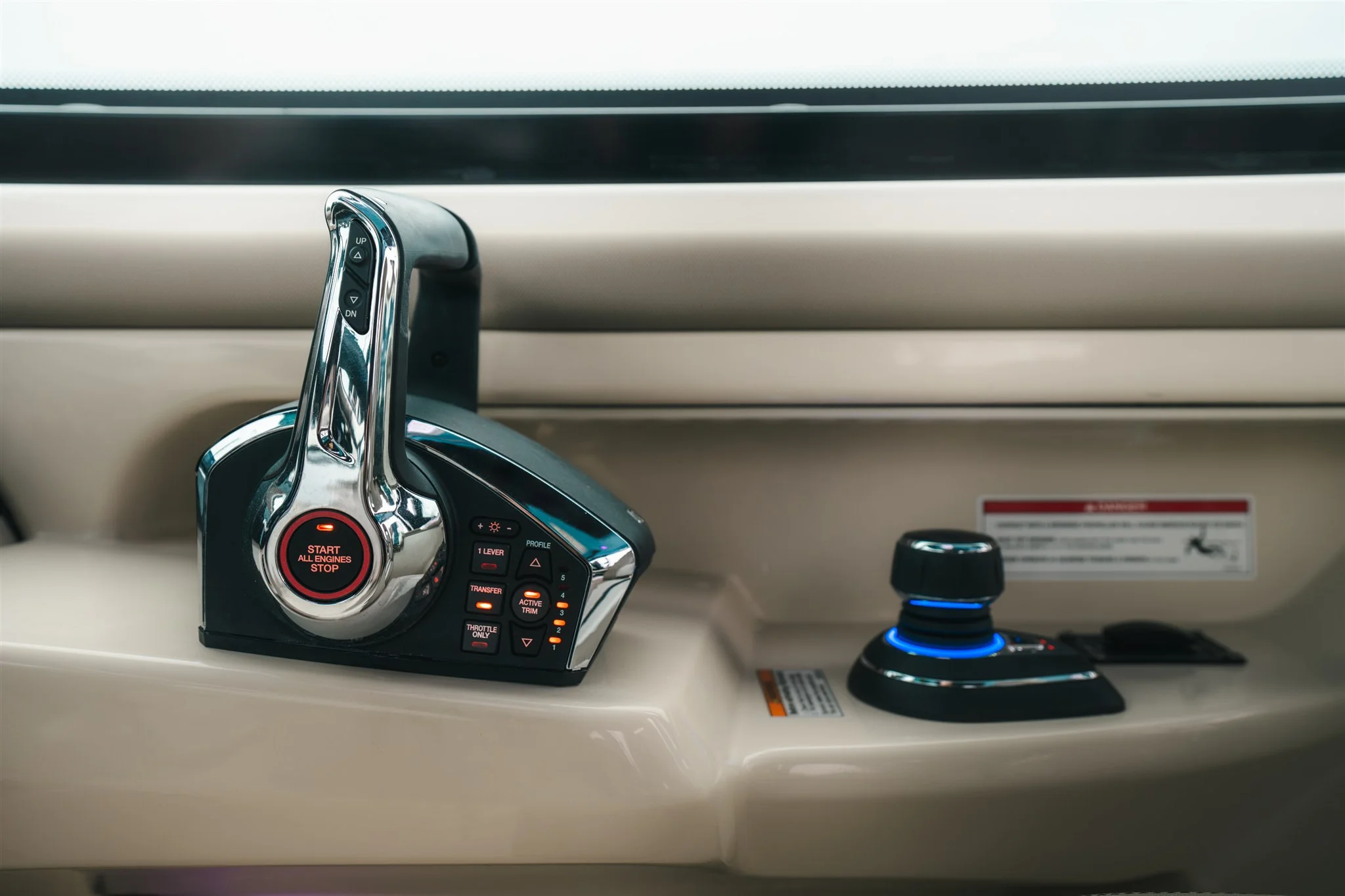 2026 Boston Whaler 330 Vantage Image Thumbnail #19