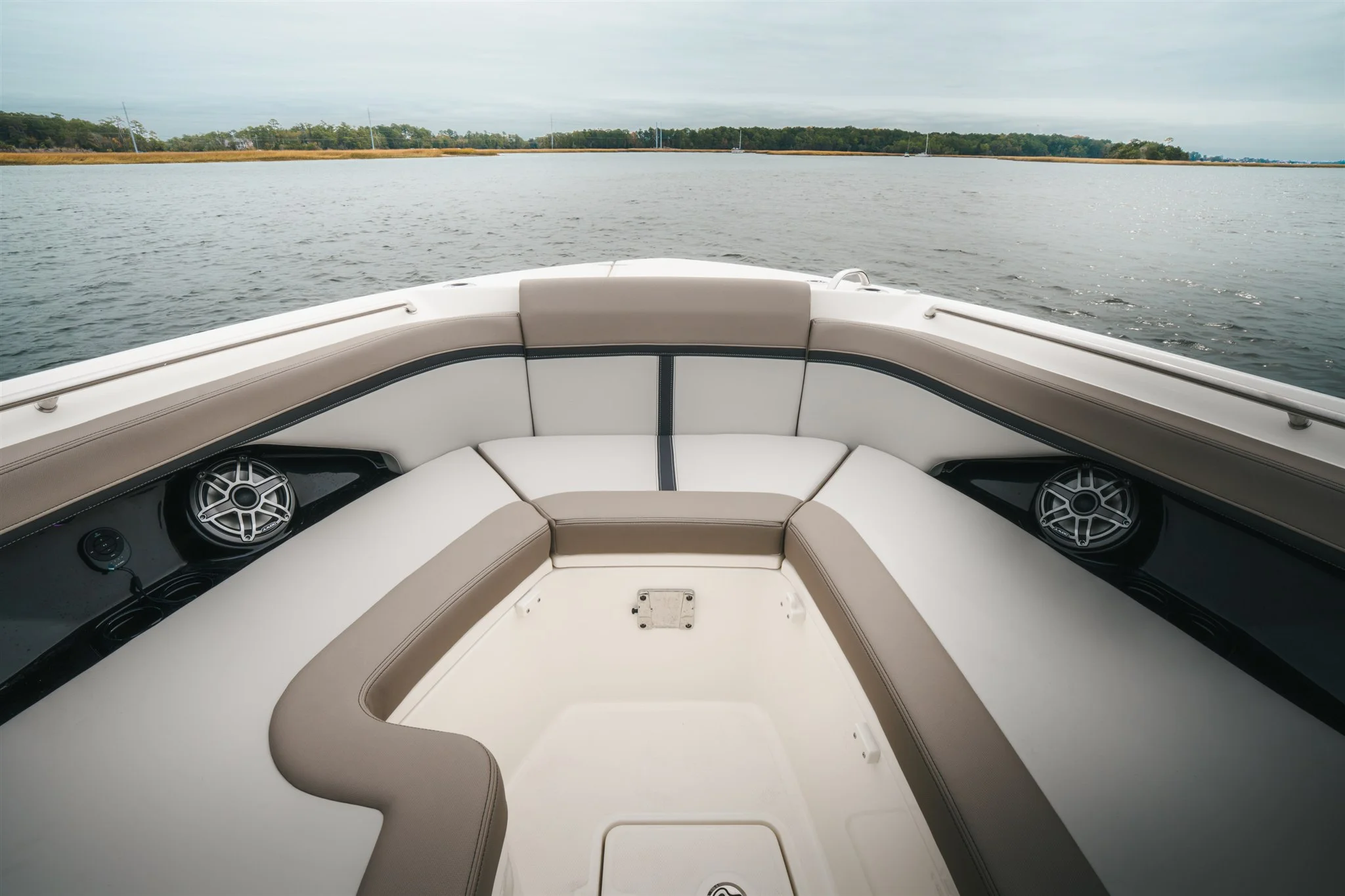 2026 Boston Whaler 330 Vantage Image Thumbnail #27