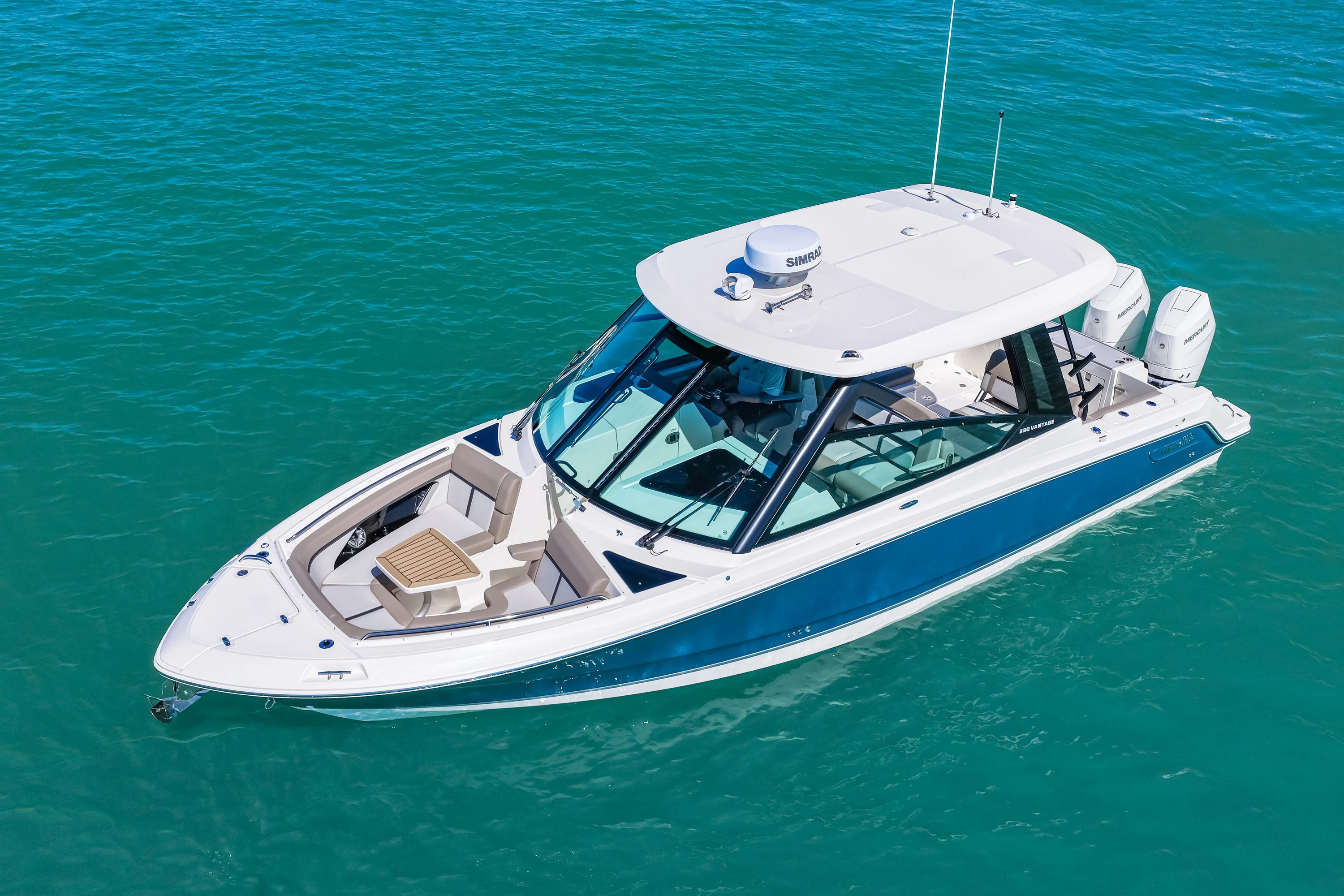 2026 Boston Whaler 330 Vantage Image Thumbnail #3