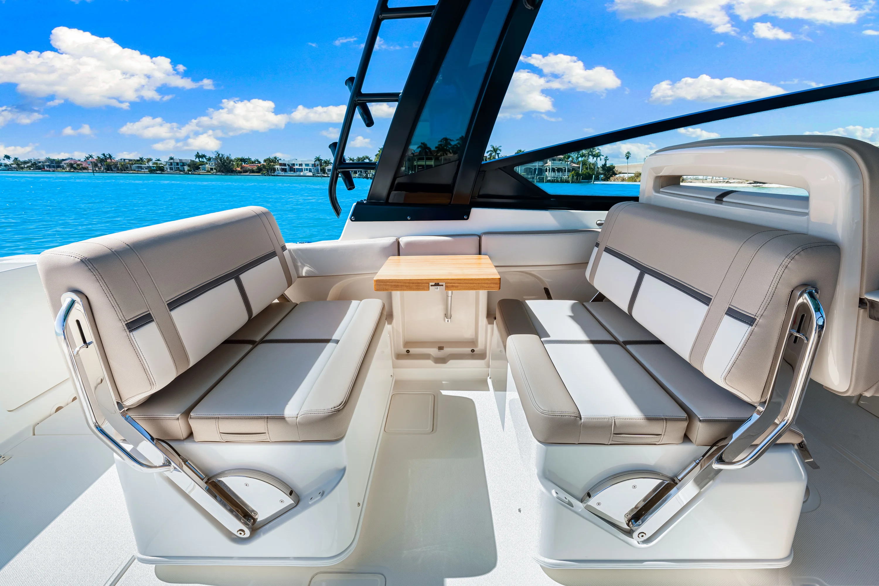 2026 Boston Whaler 330 Vantage Image Thumbnail #33