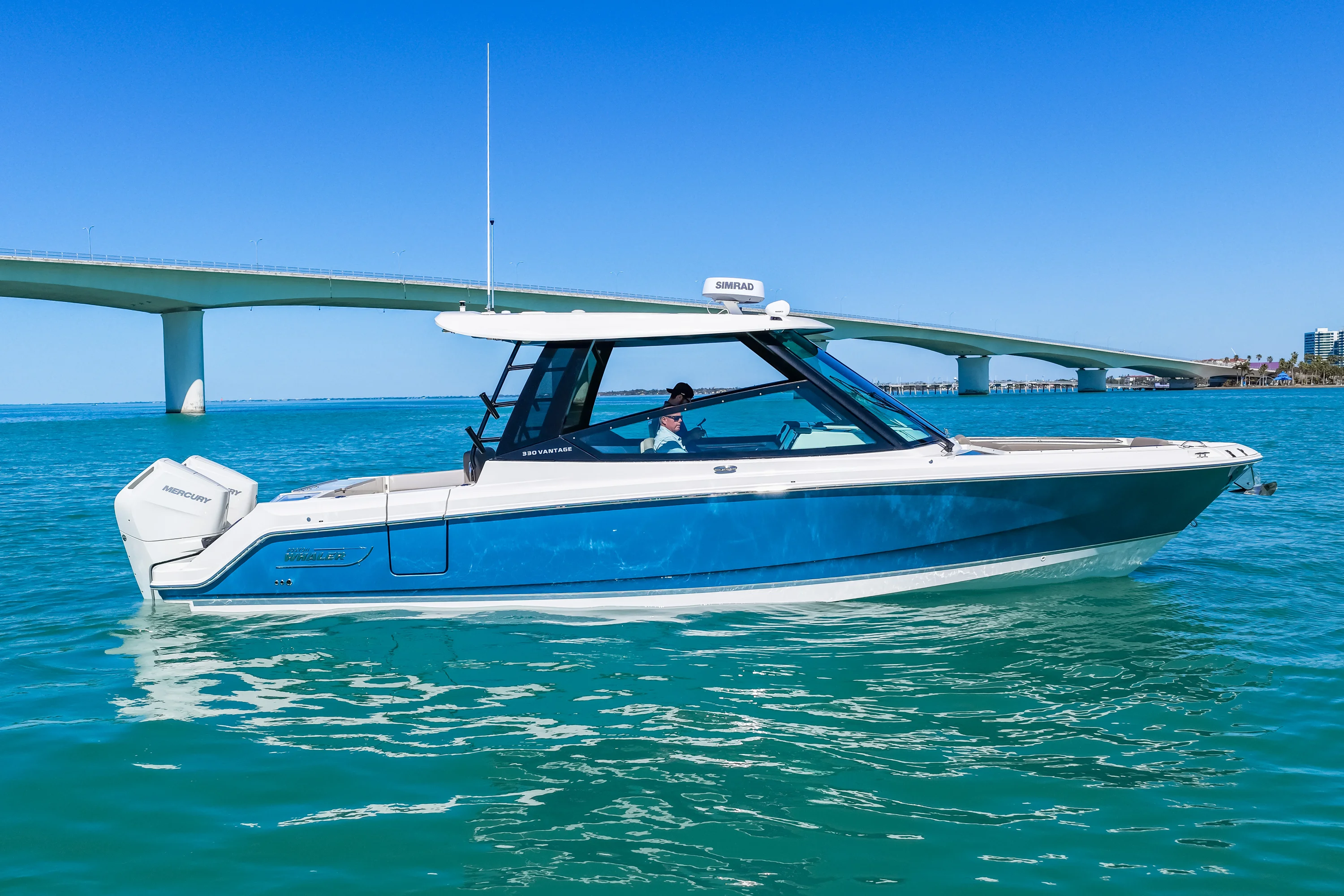 2026 Boston Whaler 330 Vantage Image Thumbnail #8
