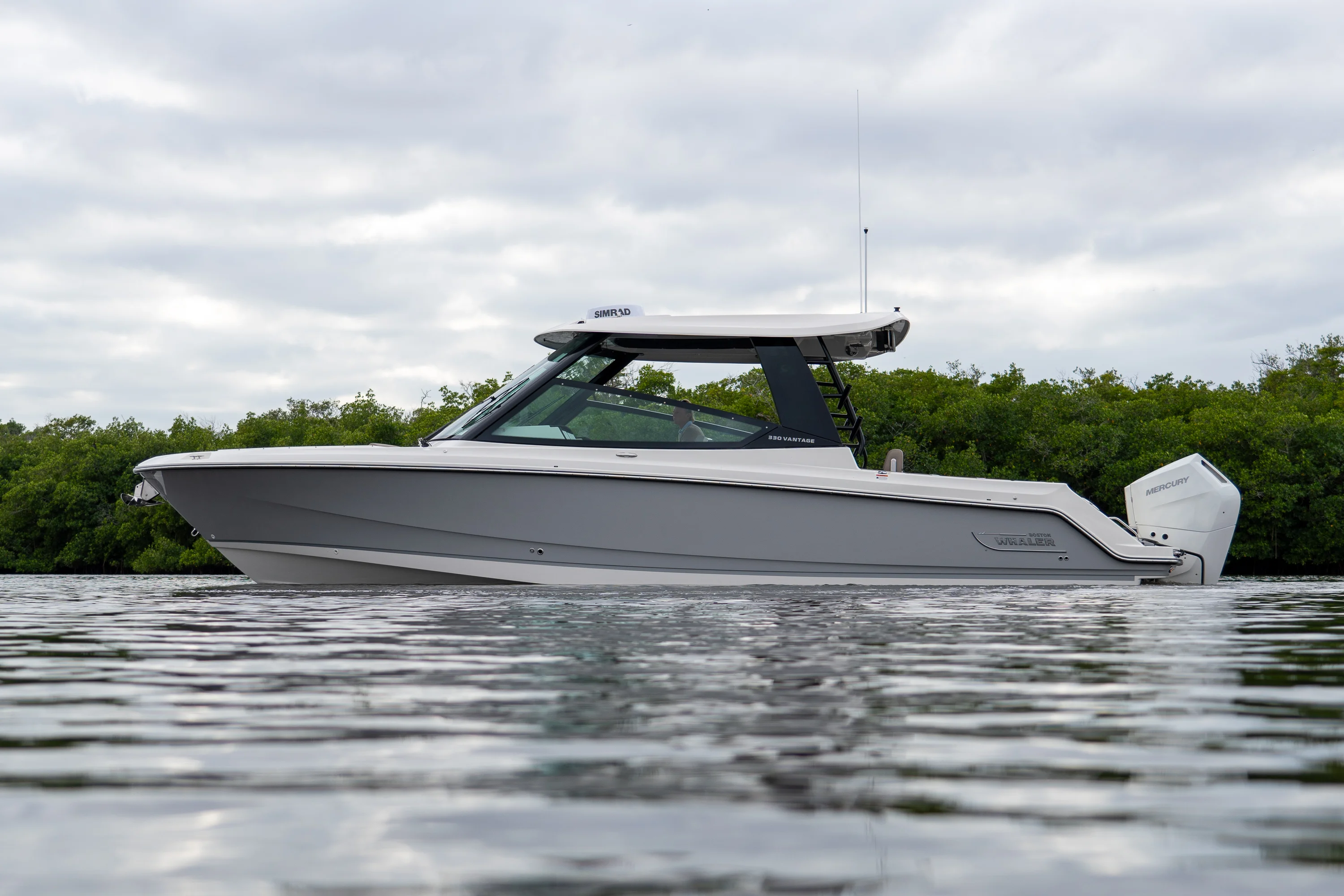 2026 Boston Whaler 330 Vantage Image Thumbnail #29