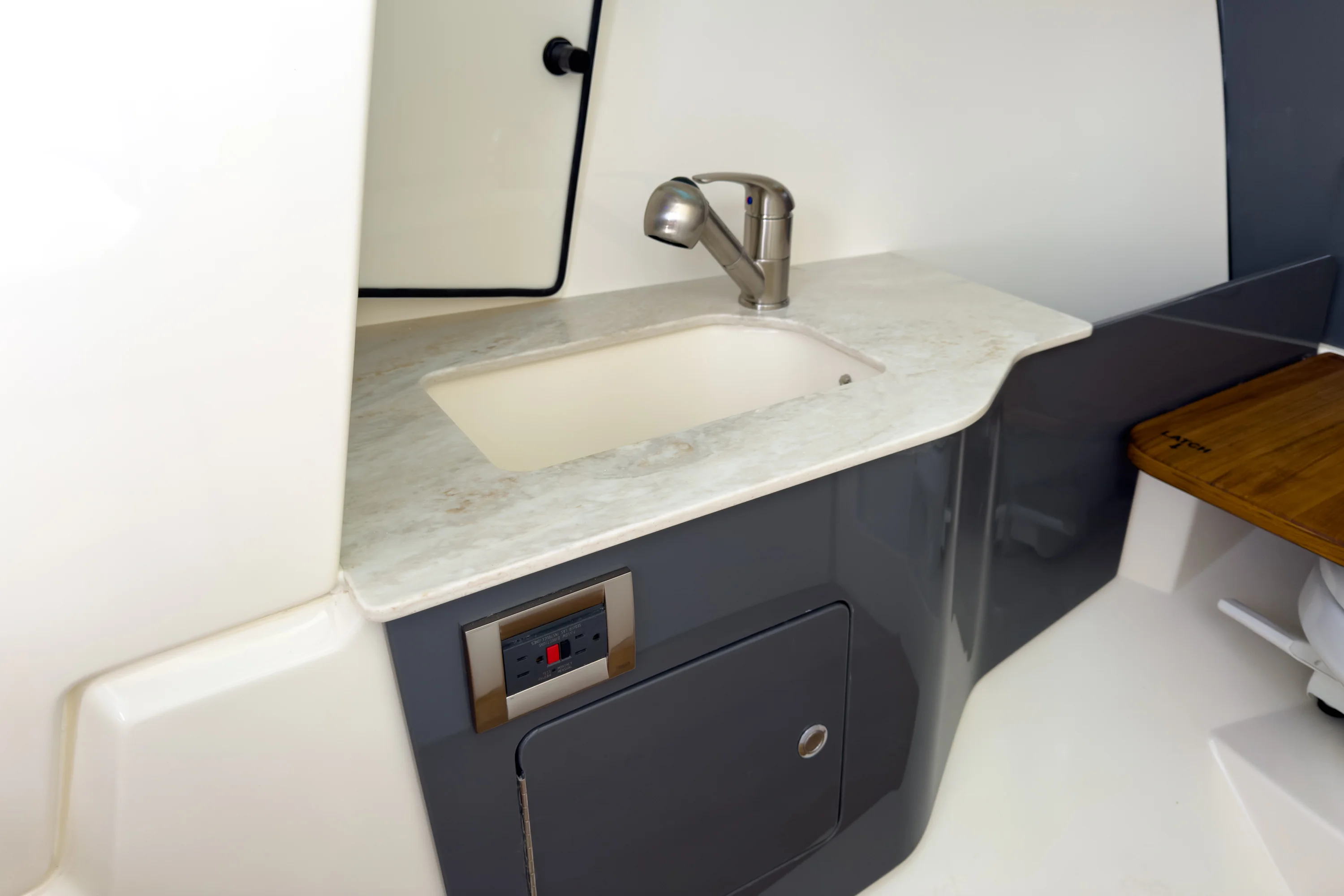 2026 Boston Whaler 330 Vantage Image Thumbnail #16