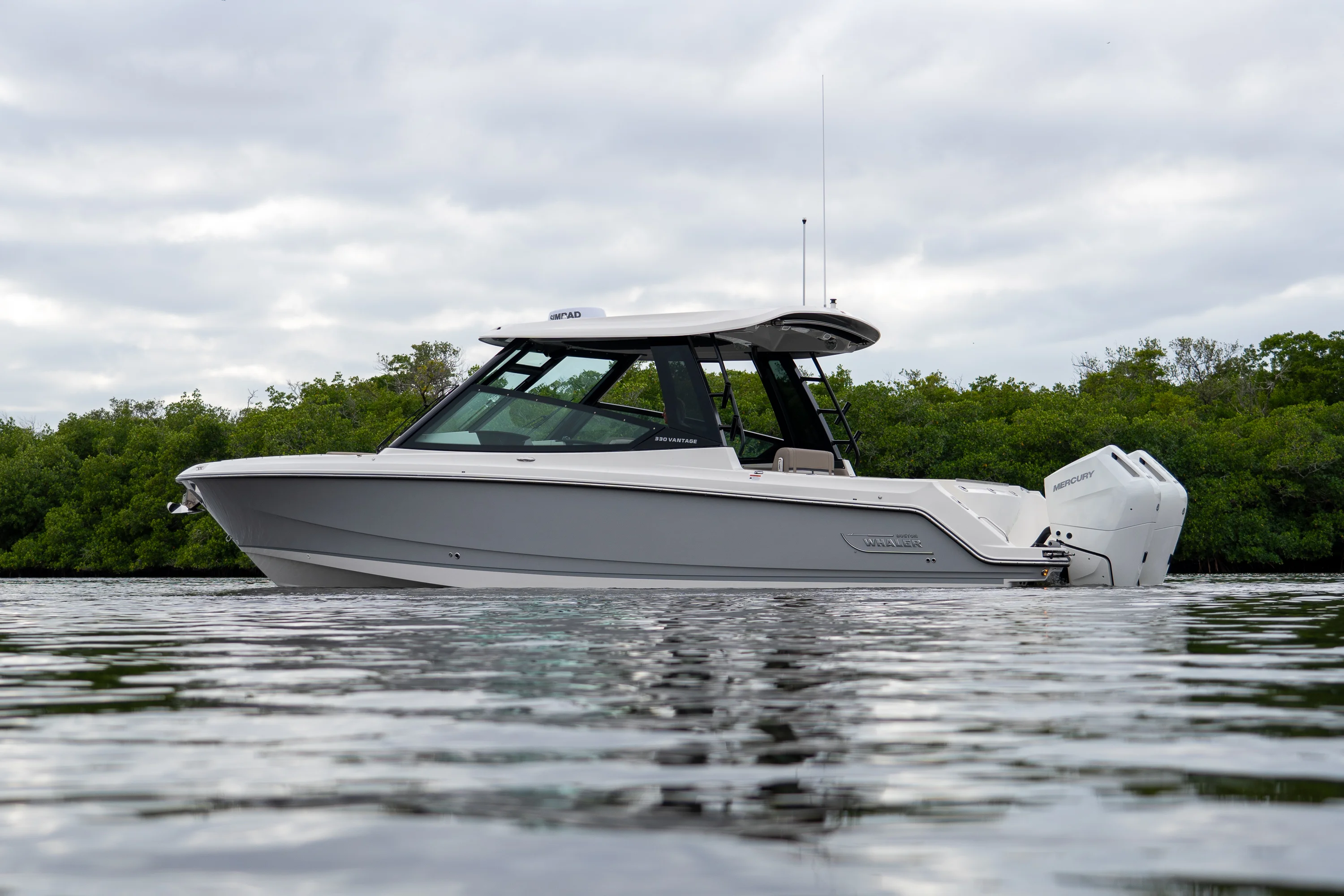 2026 Boston Whaler 330 Vantage Image Thumbnail #28