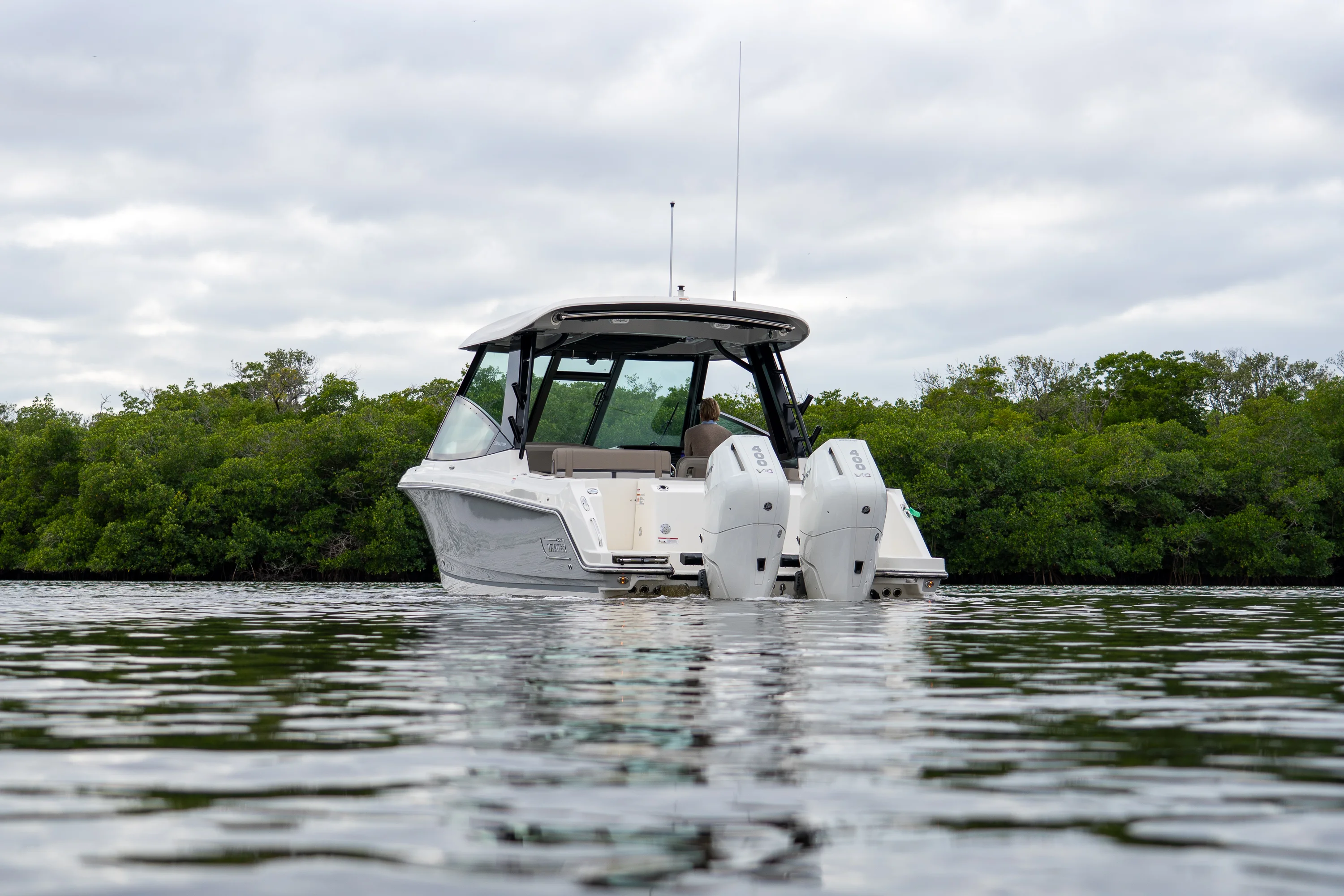 2026 Boston Whaler 330 Vantage Image Thumbnail #26