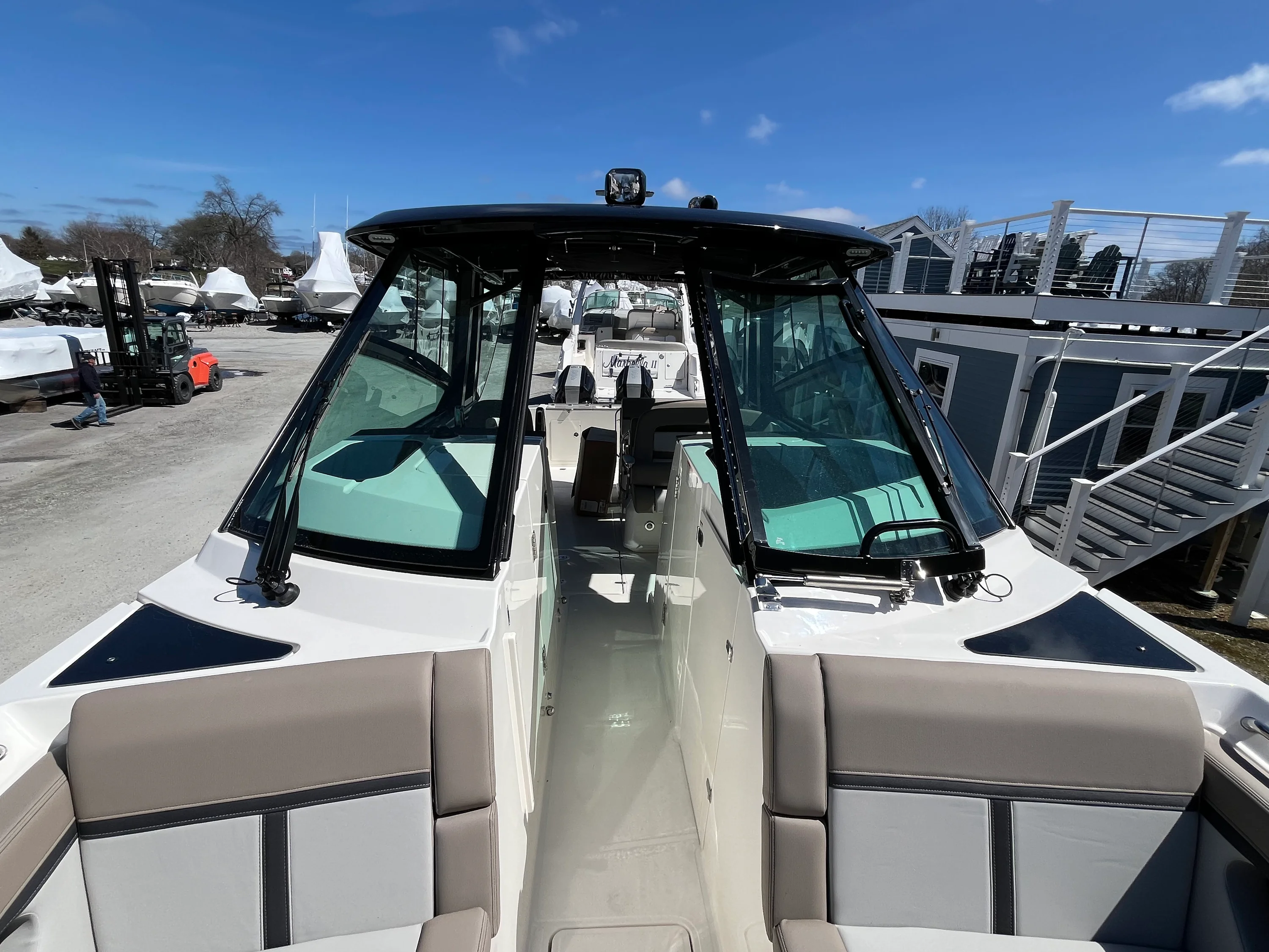 2026 Boston Whaler 330 Vantage Image Thumbnail #32