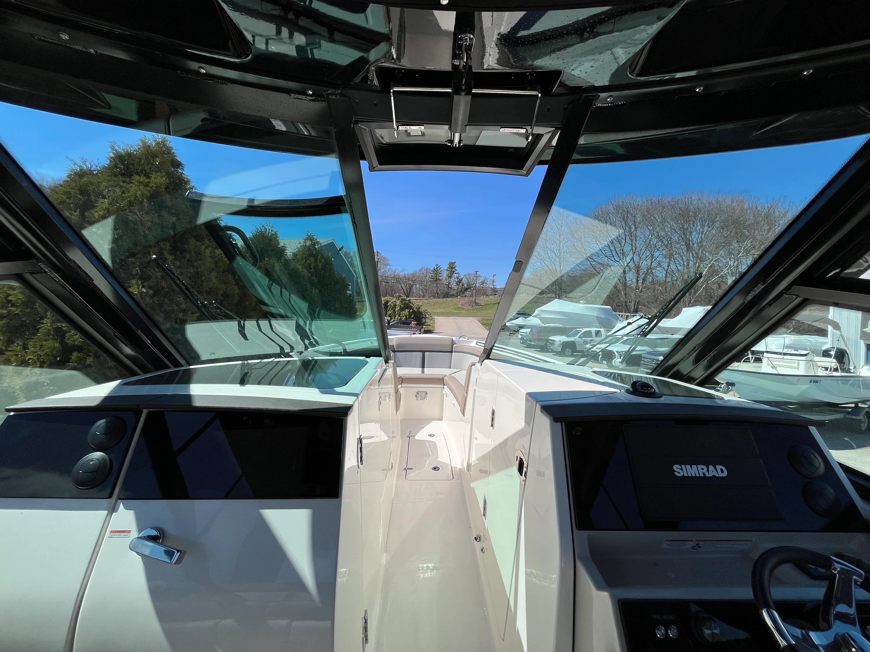 2026 Boston Whaler 330 Vantage Image Thumbnail #23
