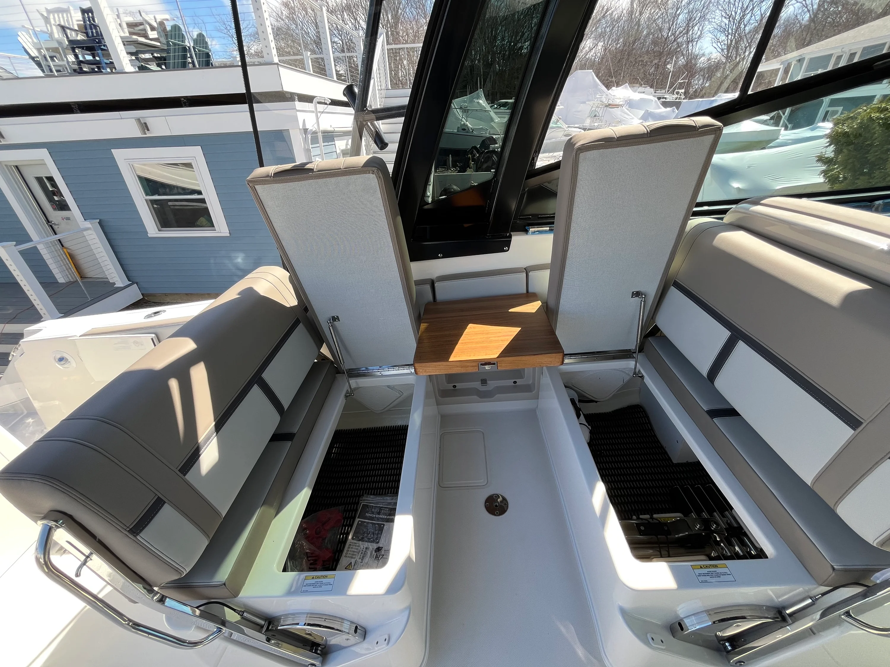 2026 Boston Whaler 330 Vantage Image Thumbnail #11