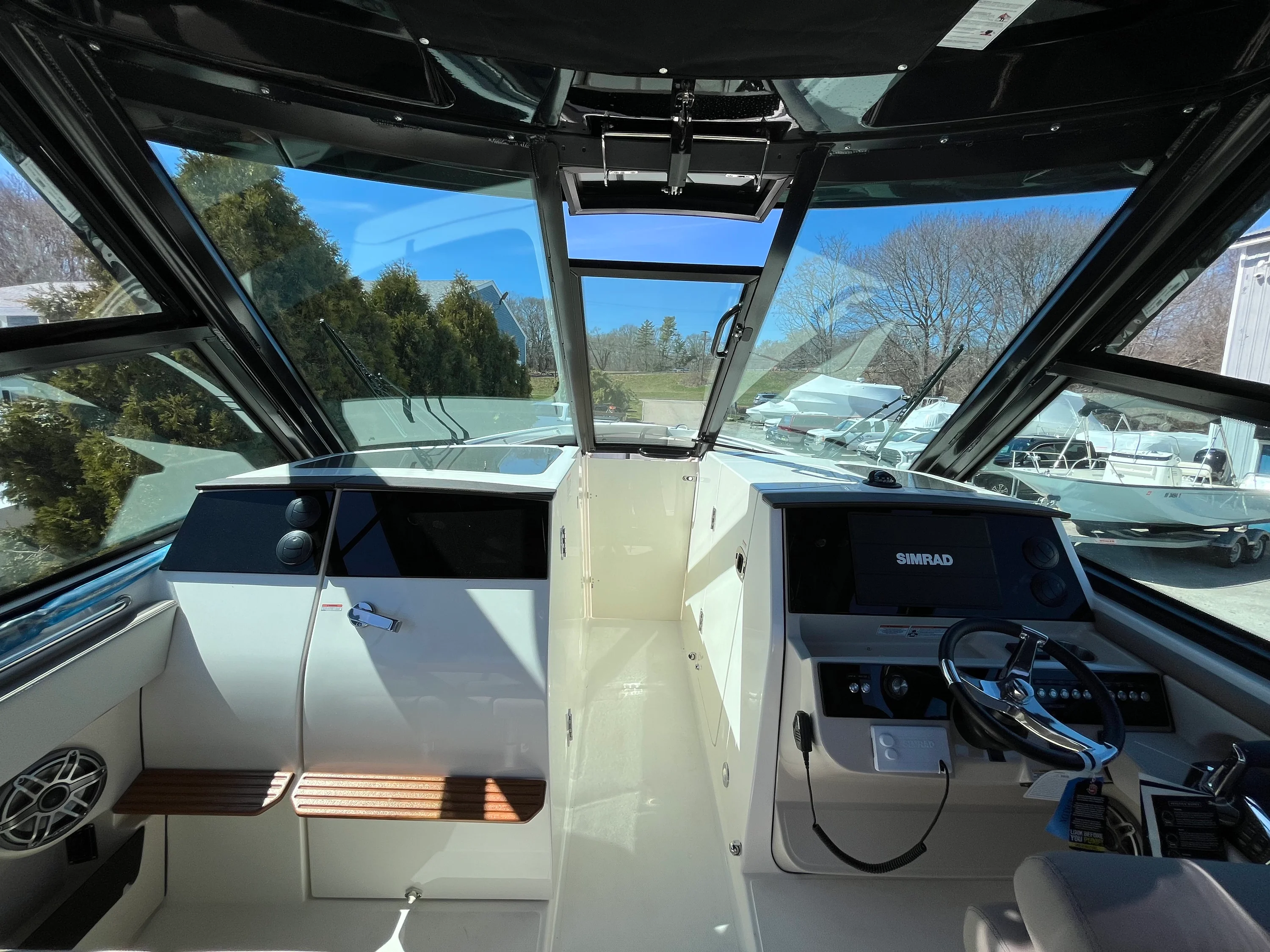 2026 Boston Whaler 330 Vantage Image Thumbnail #24
