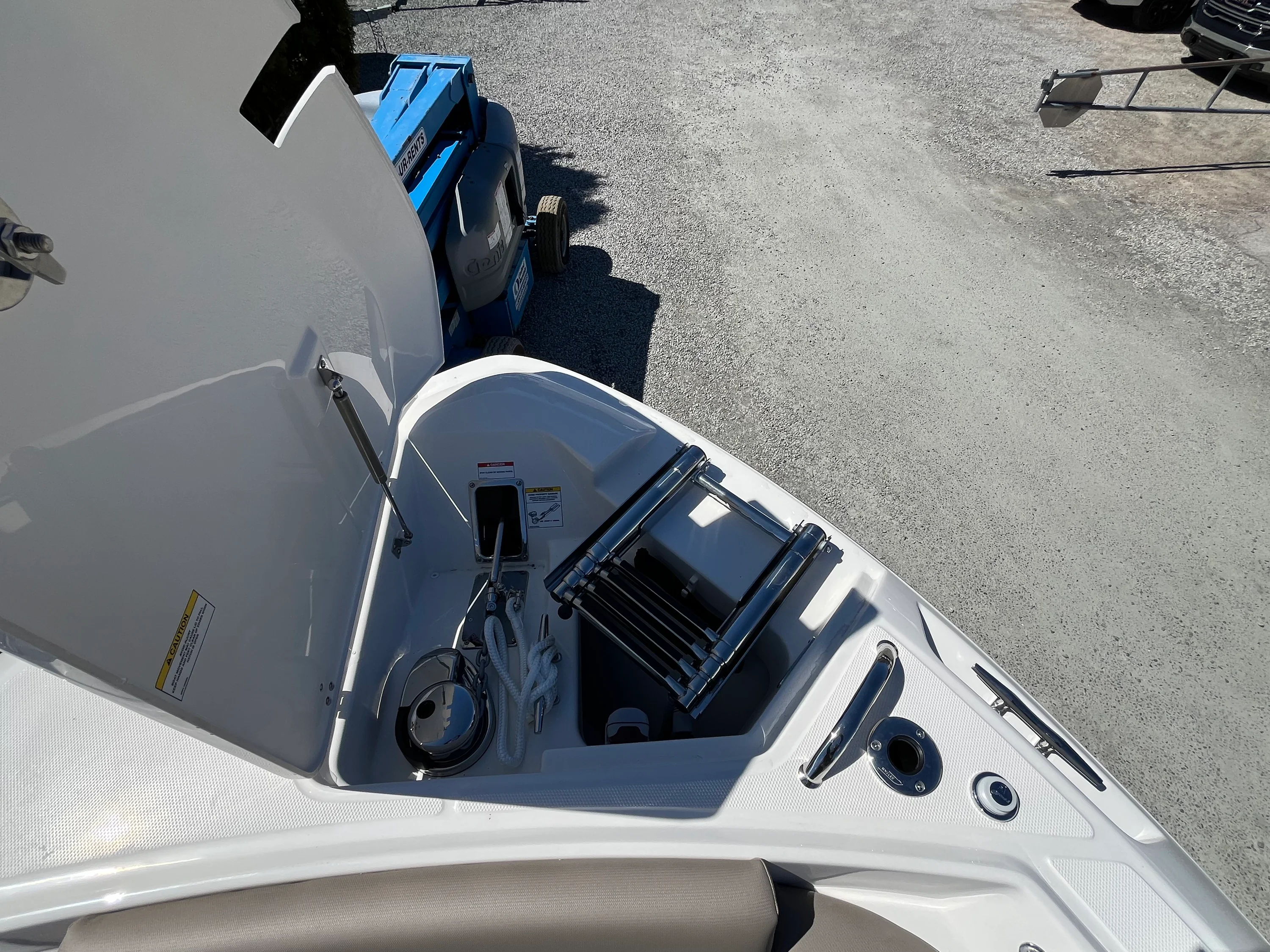 2026 Boston Whaler 330 Vantage Image Thumbnail #31
